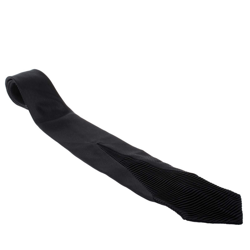 Pre Owned Brioni Black Striped Silk Textured Pleat Detail Tie