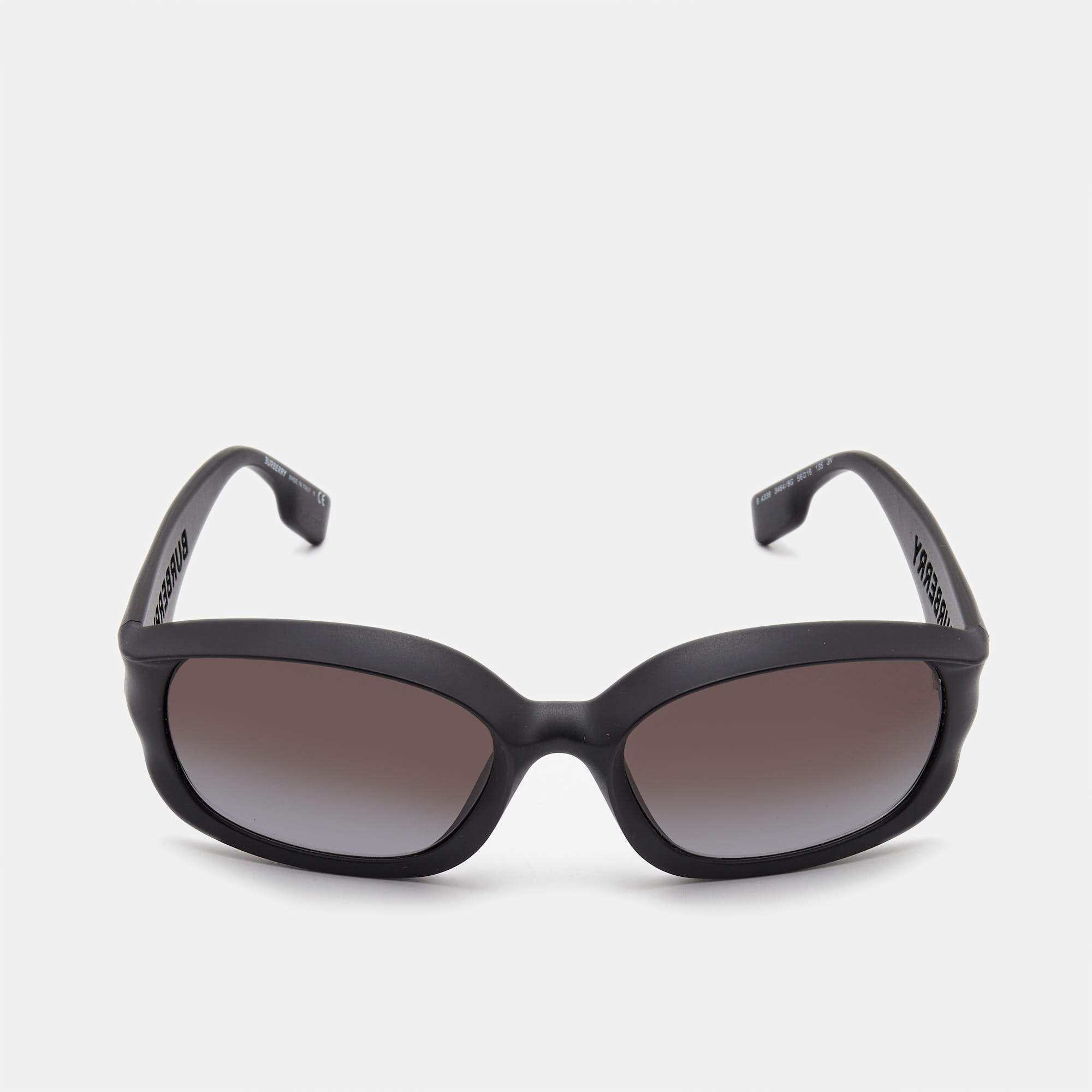 Pre Owned Burberry Black/Brown Gradient B4338 Milton Oval Sunglasses