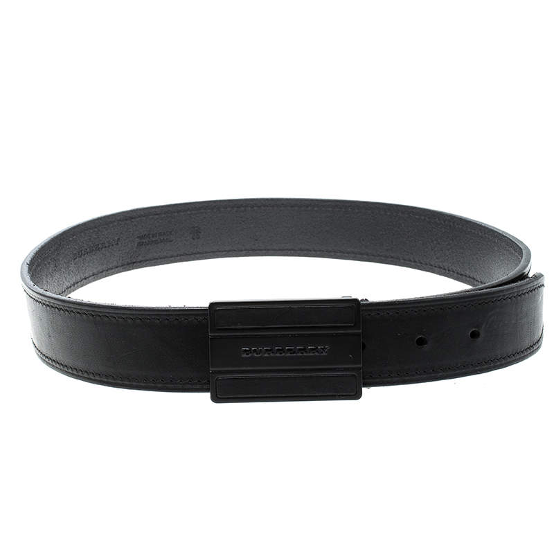 Pre Owned Burberry Black Leather Buckle Belt 80cm