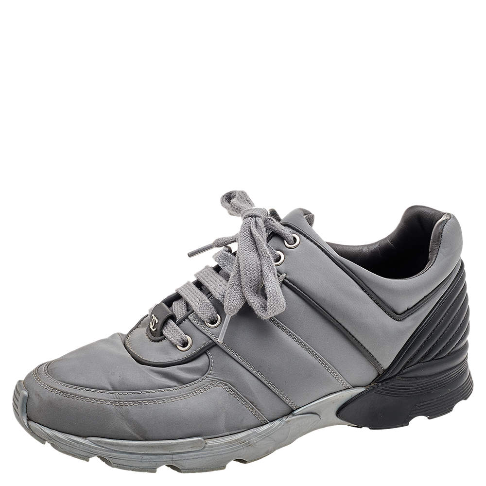 Pre Owned Chanel Grey/Black Nylon And Leather Low Top Sneakers Size 40.5