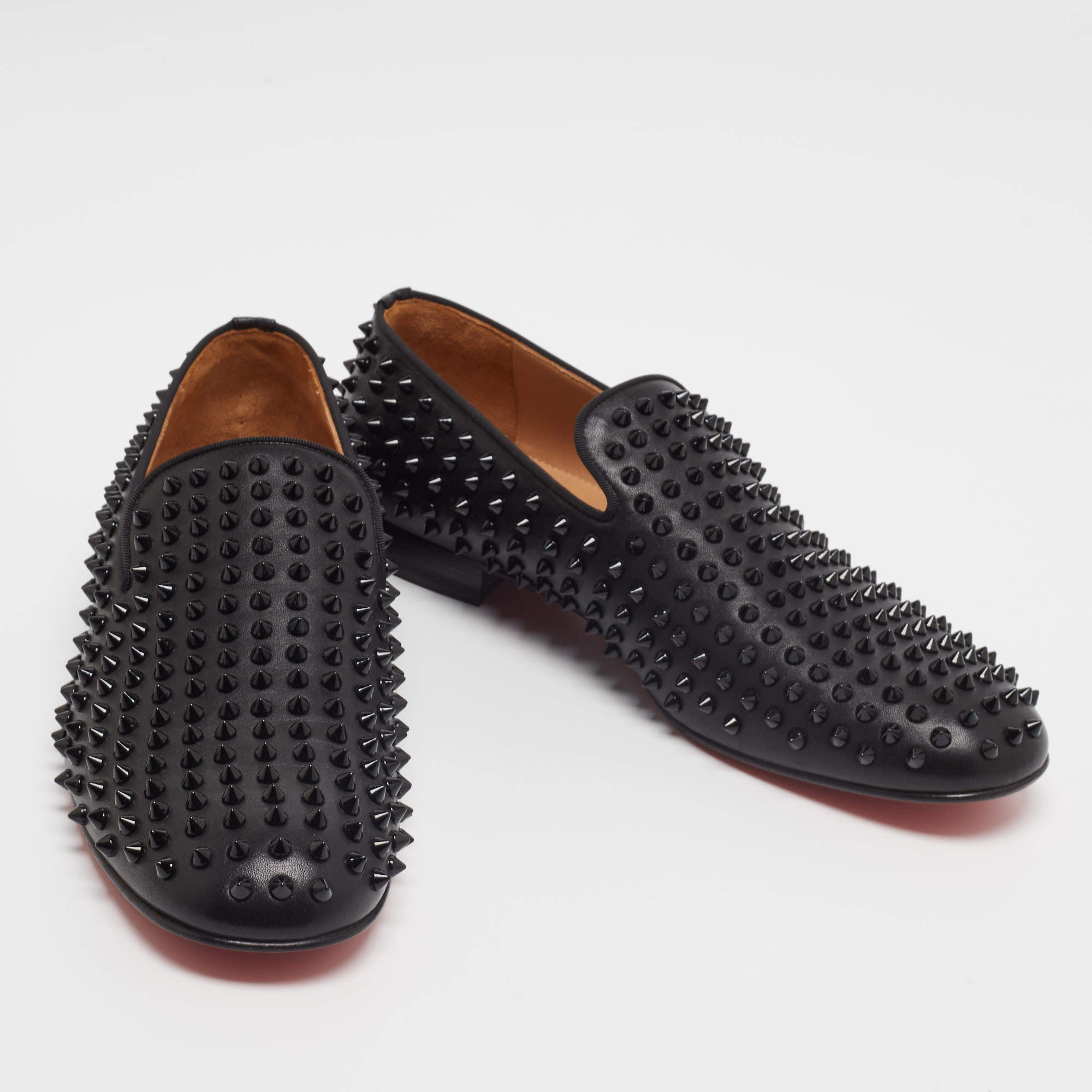 Christian Louboutin Black Spiked Loafers Leather ref.392445 - Joli Closet