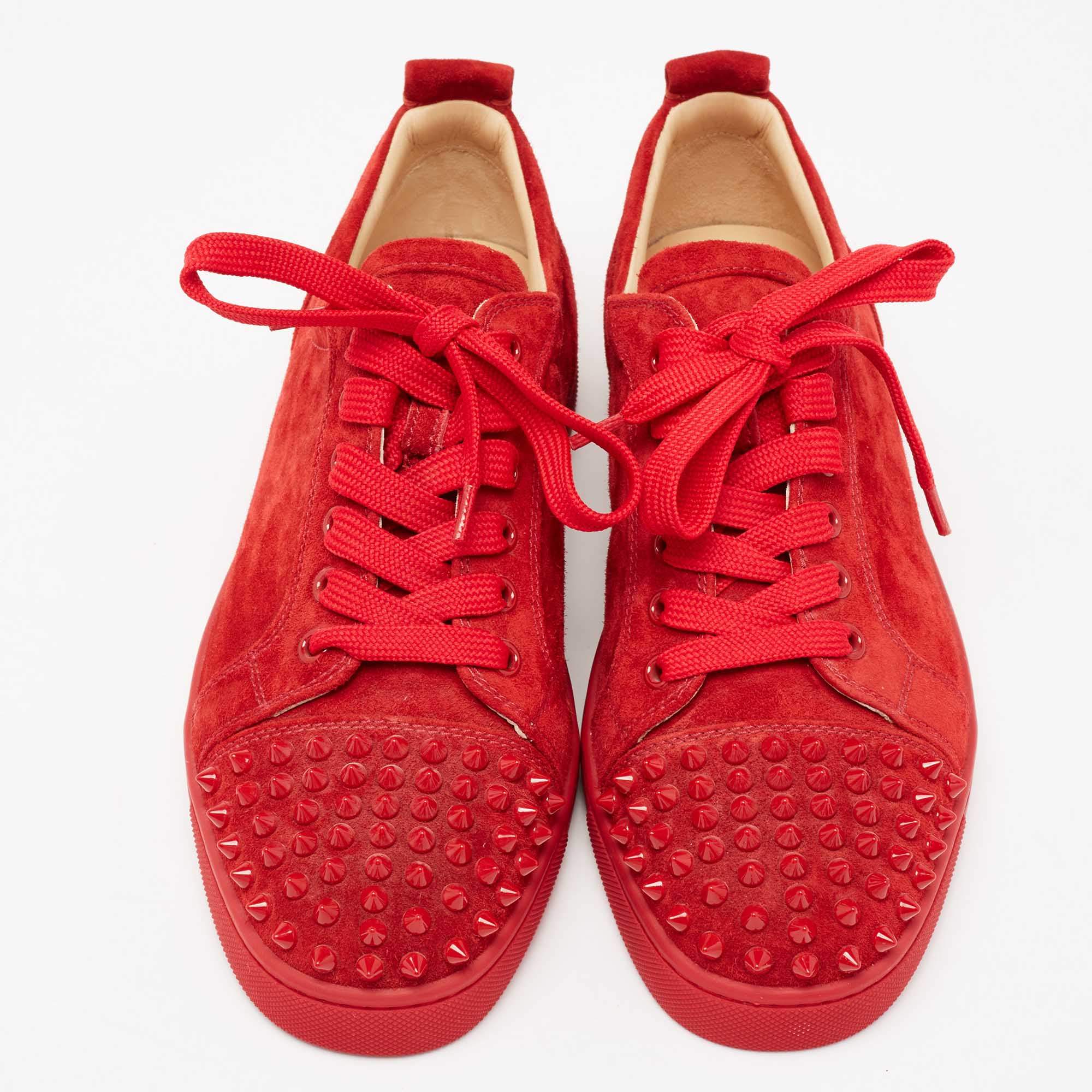 Pre Owned ChrIstian Louboutin Red Suede Louis Junior Spikes Low Tops Sneakers  Size 40