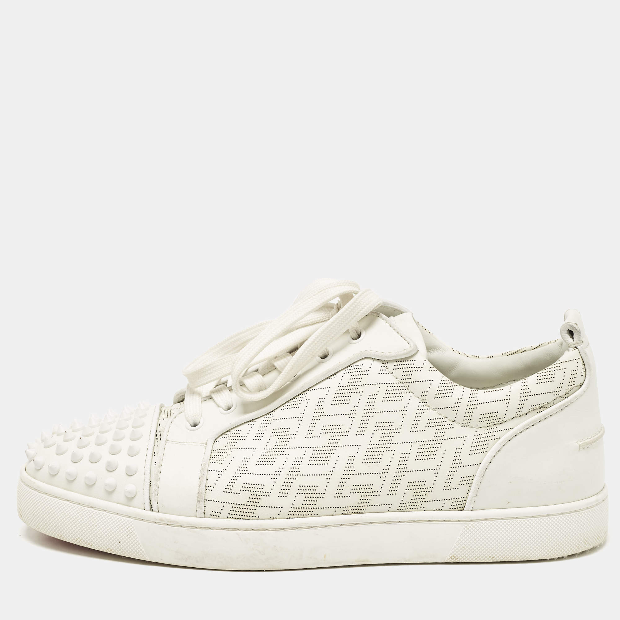 مملوكة مسبقًا Christian Louboutin White Leather Louis Junior Spikes Lace Up Sneakers Size 44