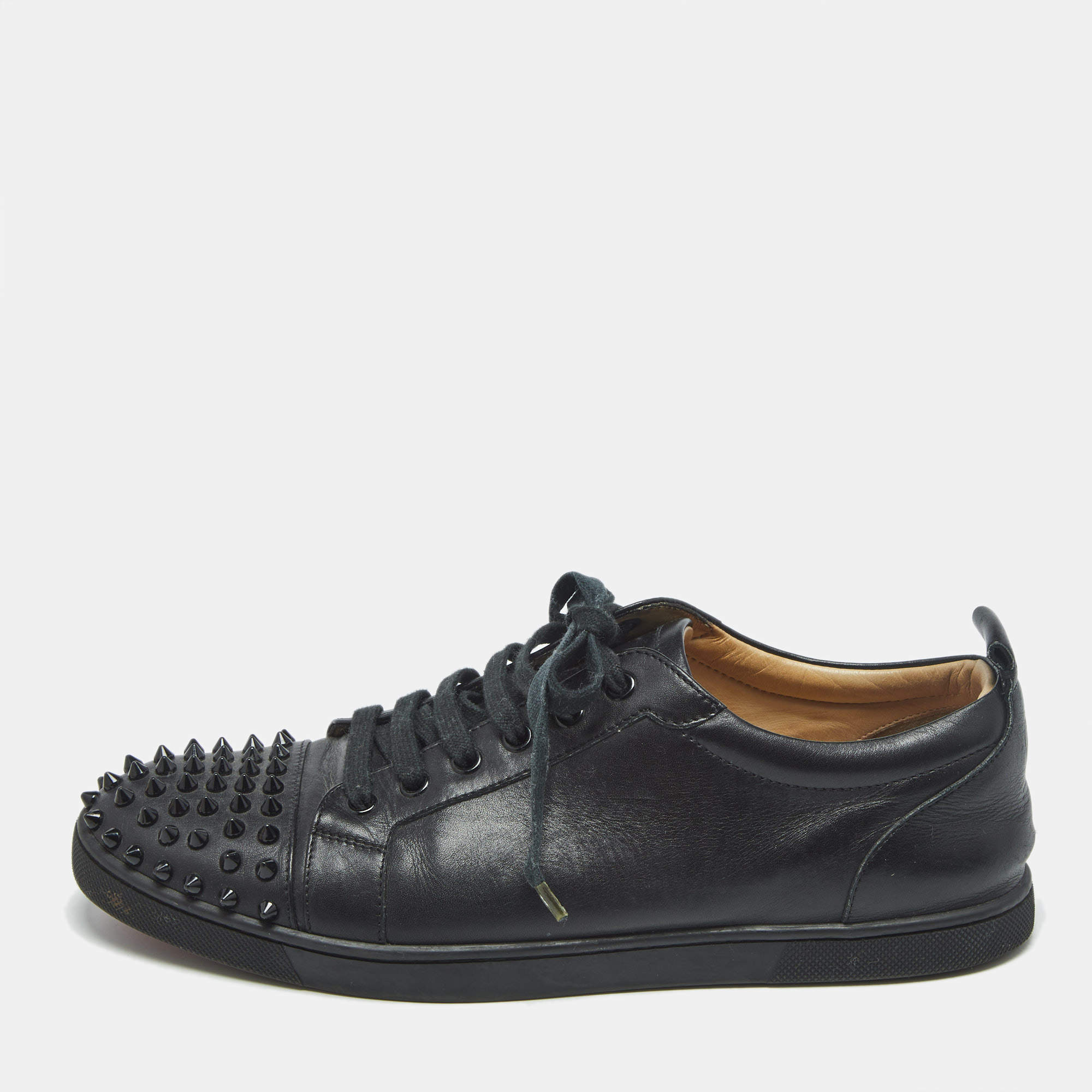 Pre Owned Christian Louboutin Black Leather Louis Junior Spikes Low-Top Sneakers Size 41.5