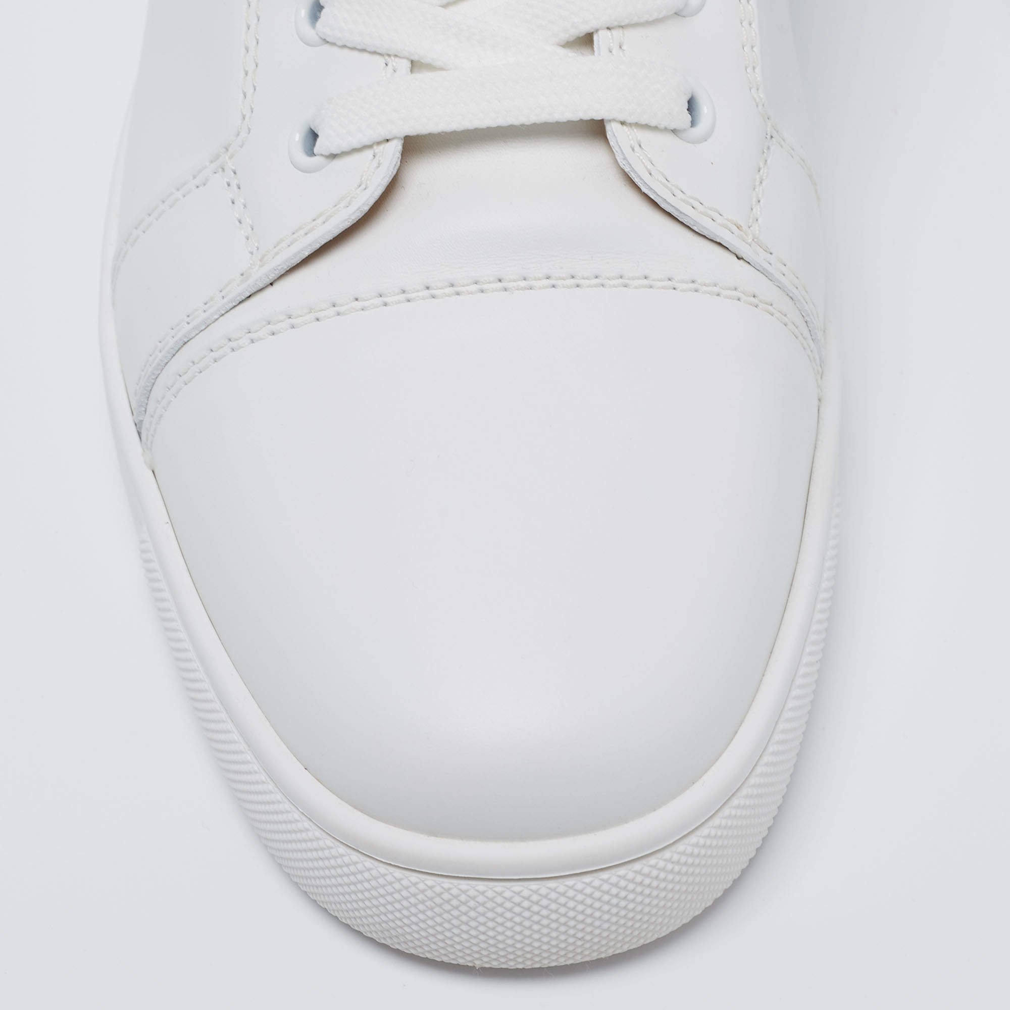 Louis leather low trainers Christian Louboutin White size 44 EU in Leather  - 36695825