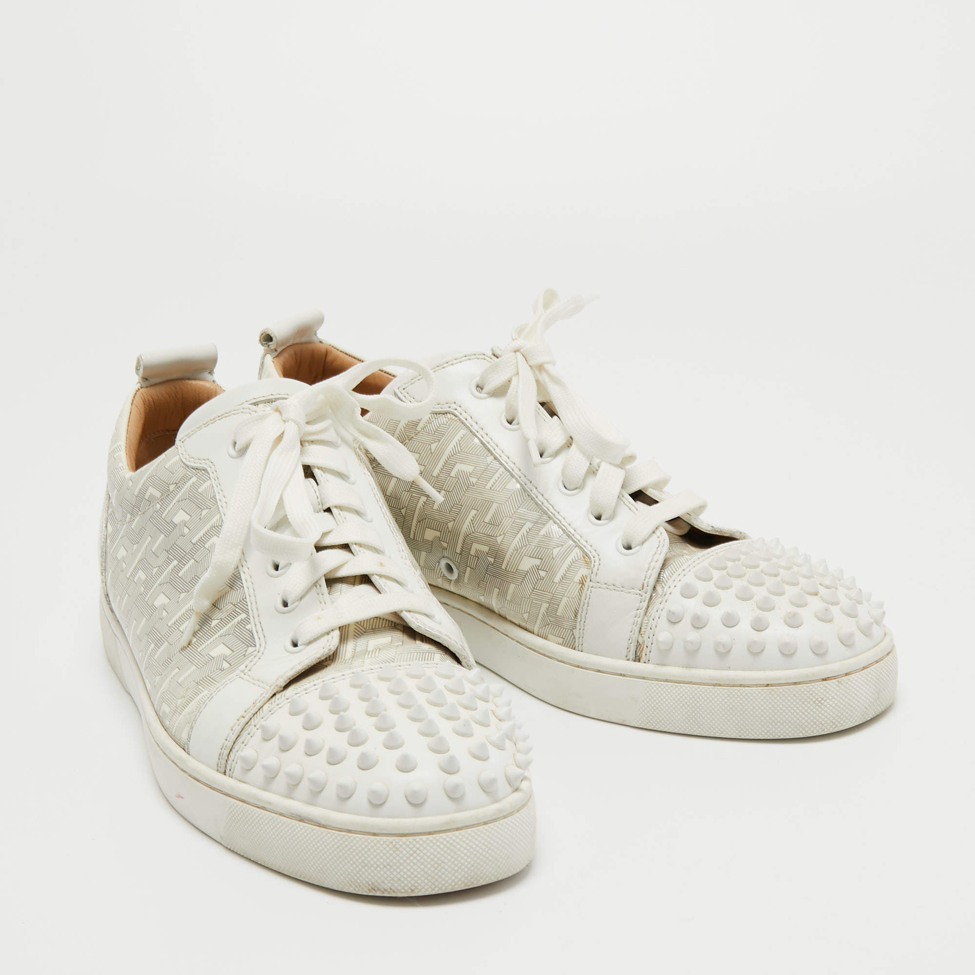 Christian Louboutin White Leather and Printed Patent Leather Louis Junior  Spikes Low Top Sneakers Size 44