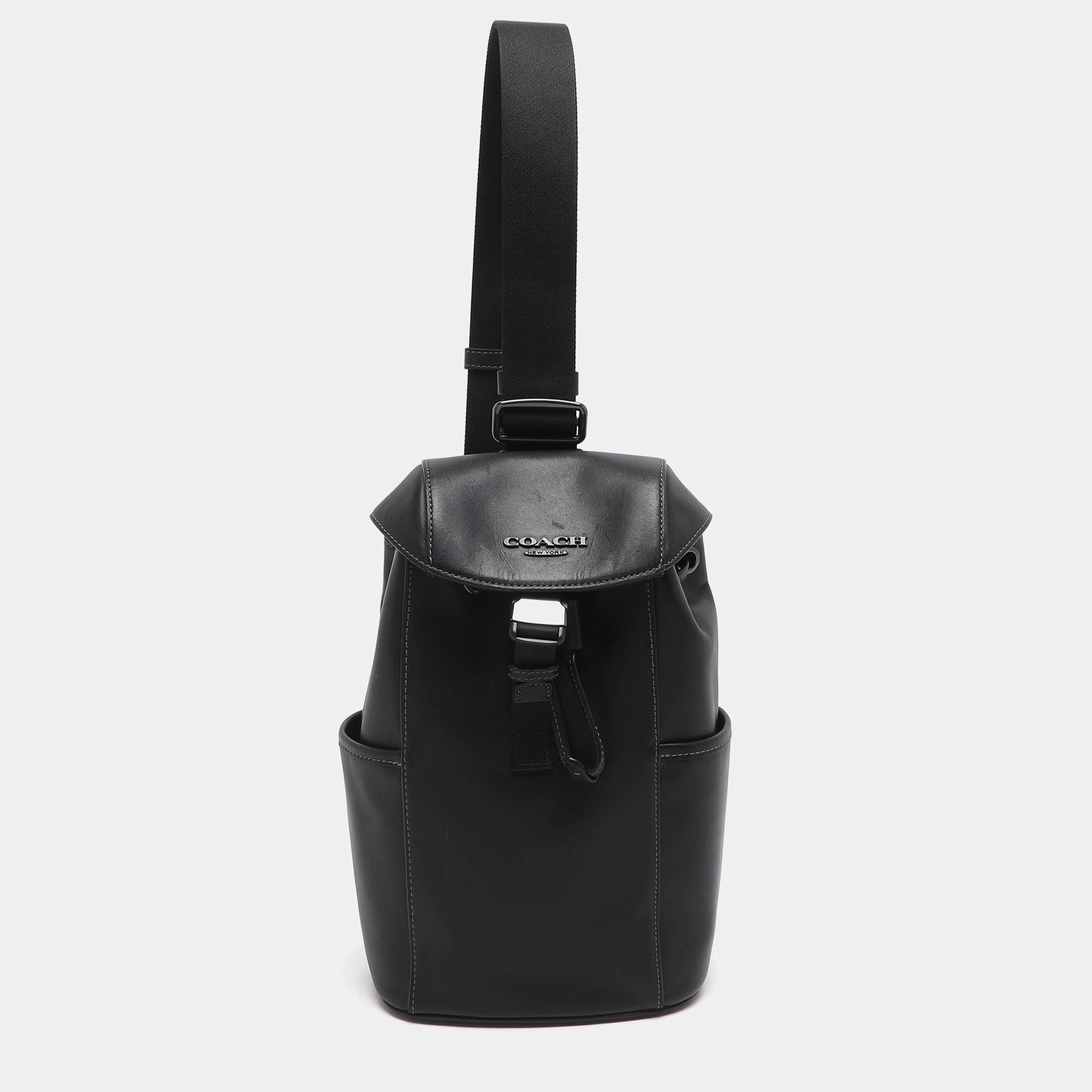 مملوكة مسبقًا Coach Racer Black Leather Pack Bag