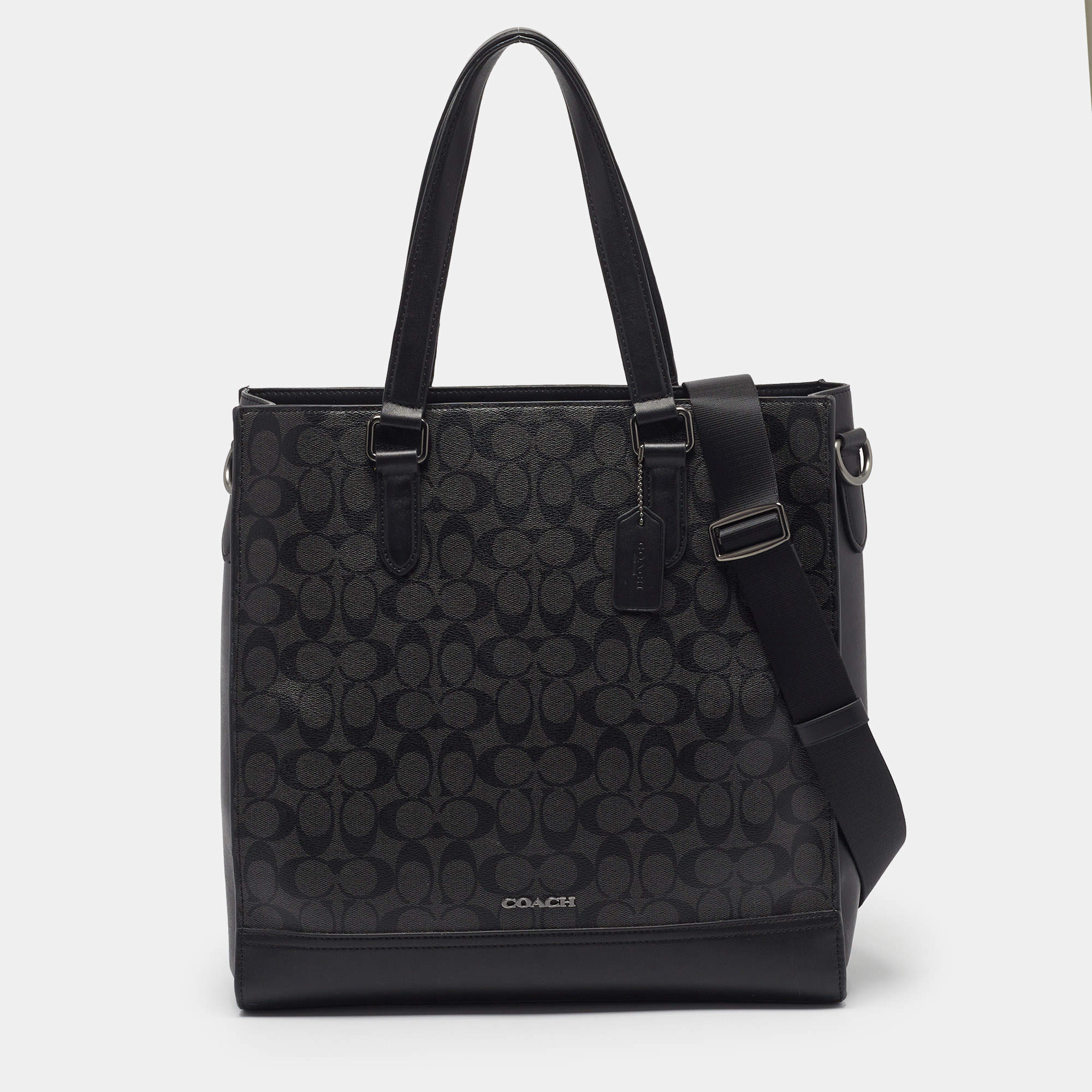 Pre Owned Coach Graham Black Signature Coated Canvas and Leather Tote