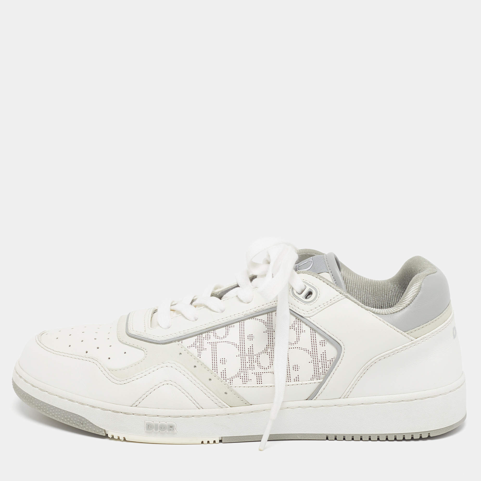 مملوكة مسبقًا حذاء رياضي ديور B27 جلد أبيض بنمط مائل برباط مقاس 43.5