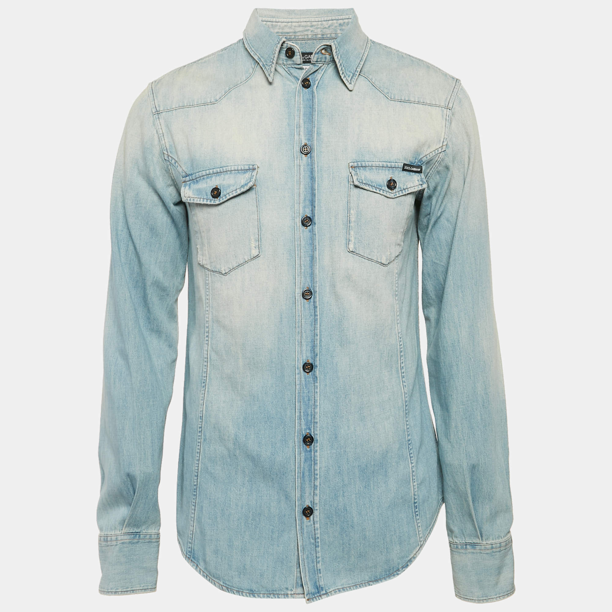 مملوكة مسبقًا قميص دولتشي أند غابانا جينز متلاشي أزرق ضيق مقاس كبير جدا