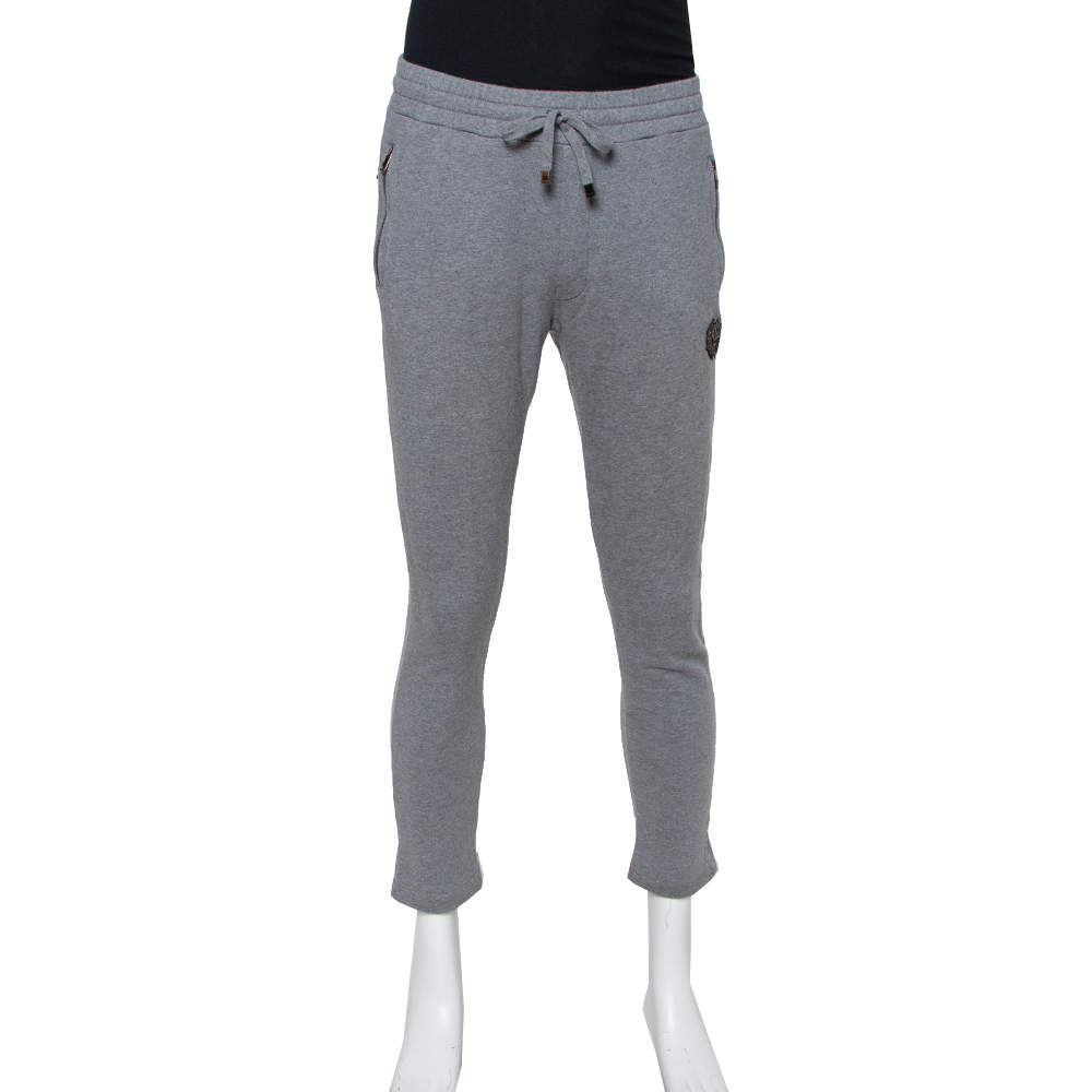 مملوكة مسبقًا بنطلون رياضي دولتشي أند غابانا قطن رصاصي بالشعار المزخرف مقاس متوسط - ميديود