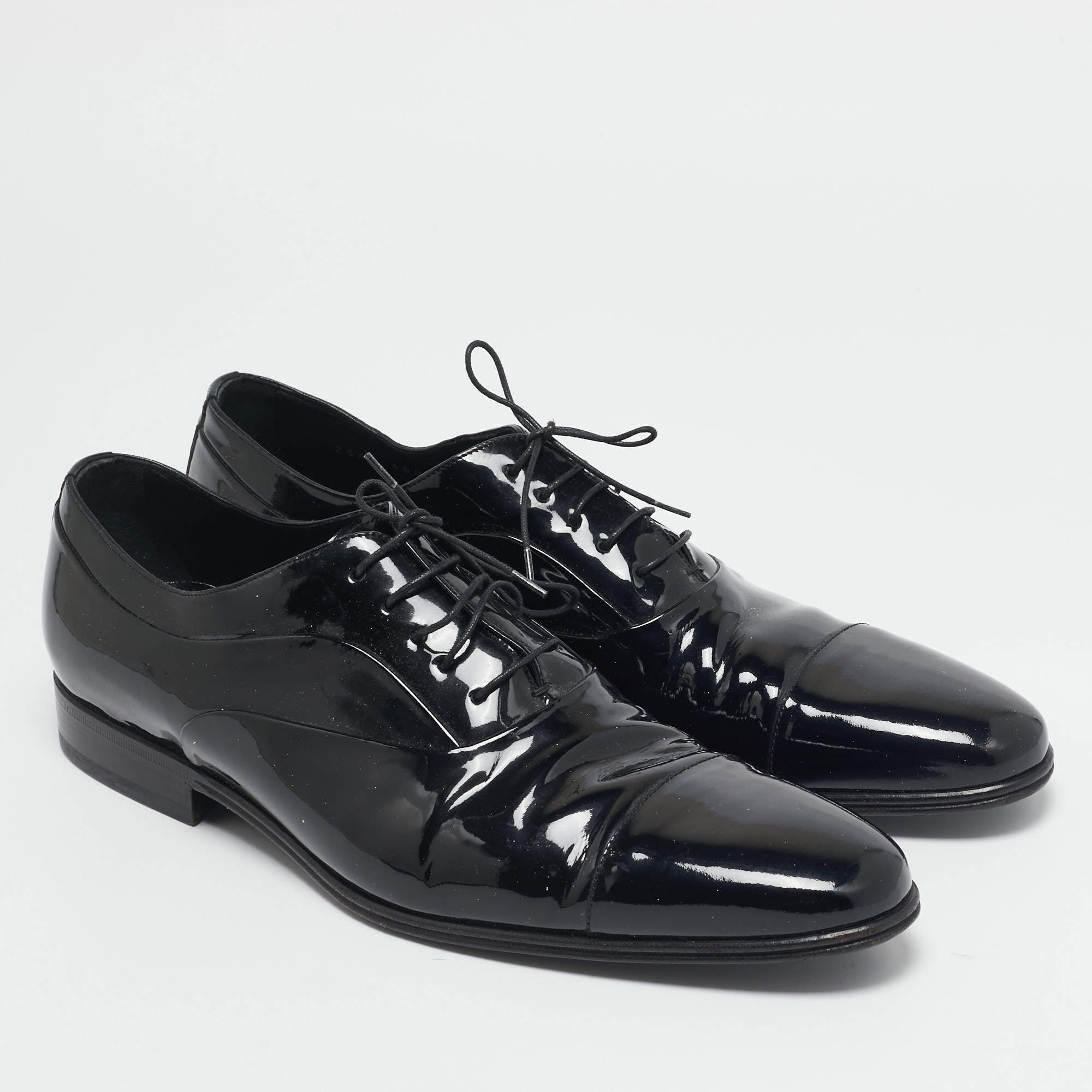 ローファー・オックスフォード DOLCE & GABBANA PATENT LEATHER DERBY SHOES Dolce & Gabbana Patent Leather Derby Shoes | Red | FARFETCH