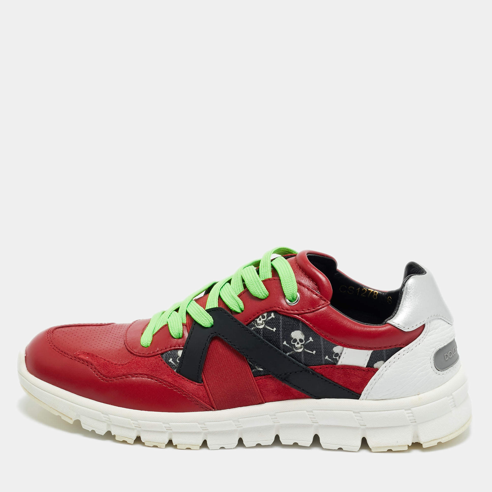 Pre Owned حذاء رياضي دولتشي أند غابانا جامايكا كانفاس طباعة عظام متعاكسة مع جمجمة وجلد متعدد الألوان مقاس 43.5