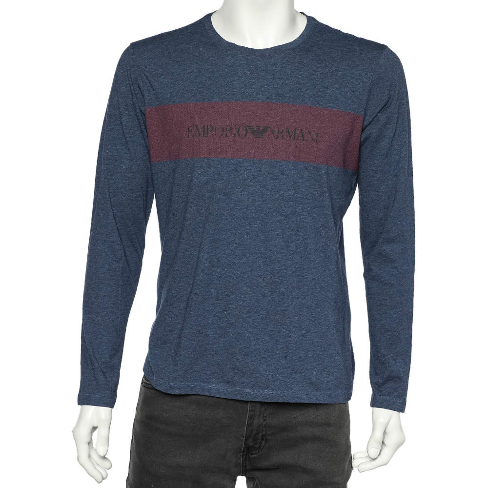 مملوكة مسبقًا تي شيرت أمبوريو أرماني قطن تريكو أزرق مطبوع بالشعار أكمام طويلة مقاس متوسط - ميديوم