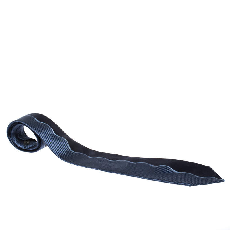 Pre Owned Ermenegildo Zegna Vintage Navy Blue Solid and Striped Silk Tie