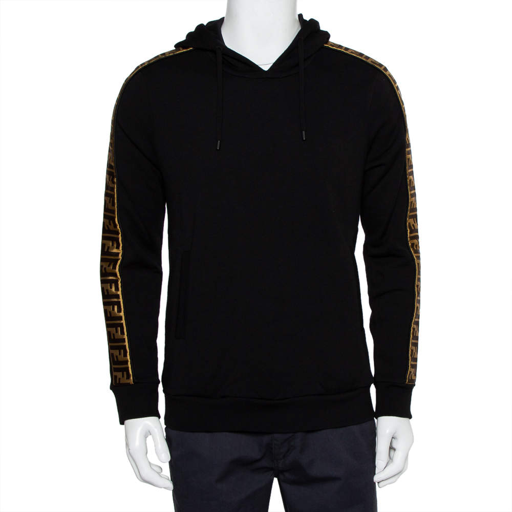 مملوكة مسبقًا هودي فندي تفاصيل شريط شعار حرير وصوف أسود مقاس صغير