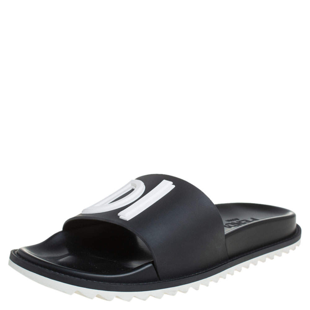 Black and shop white fendi slides