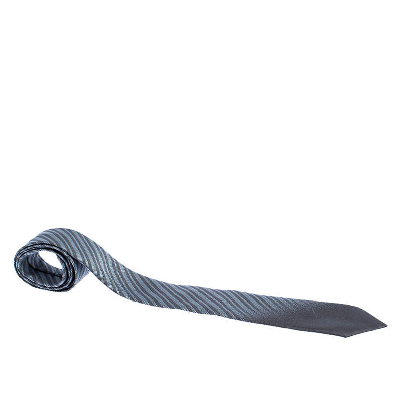 Pre Owned Giorgio Armani Grey Diagonal Degrade Striped Pattern Silk Jacquard Tie