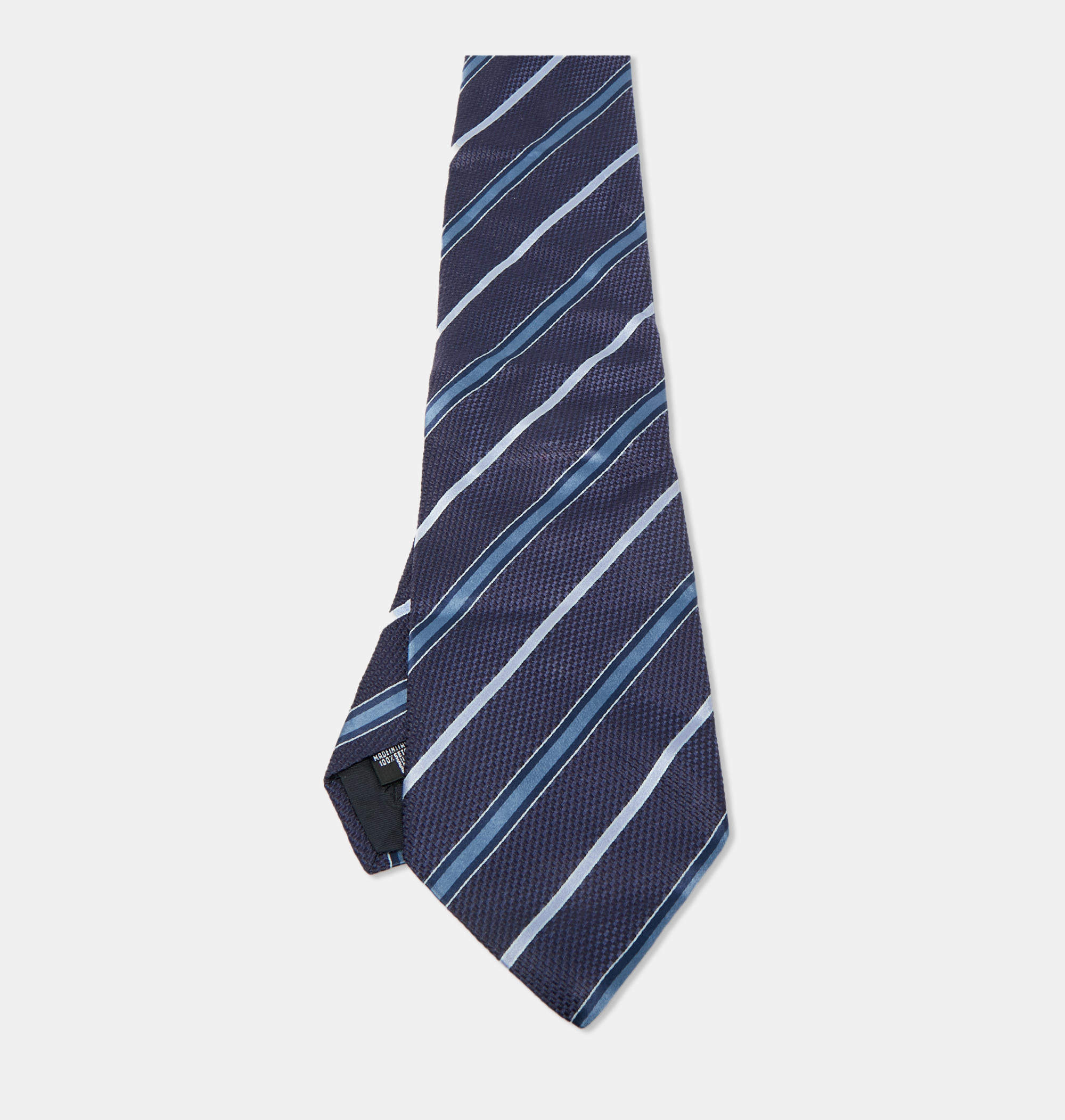 مملوكة مسبقًا Giorgio Armani Navy Blue Striped Silk Traditional Tie