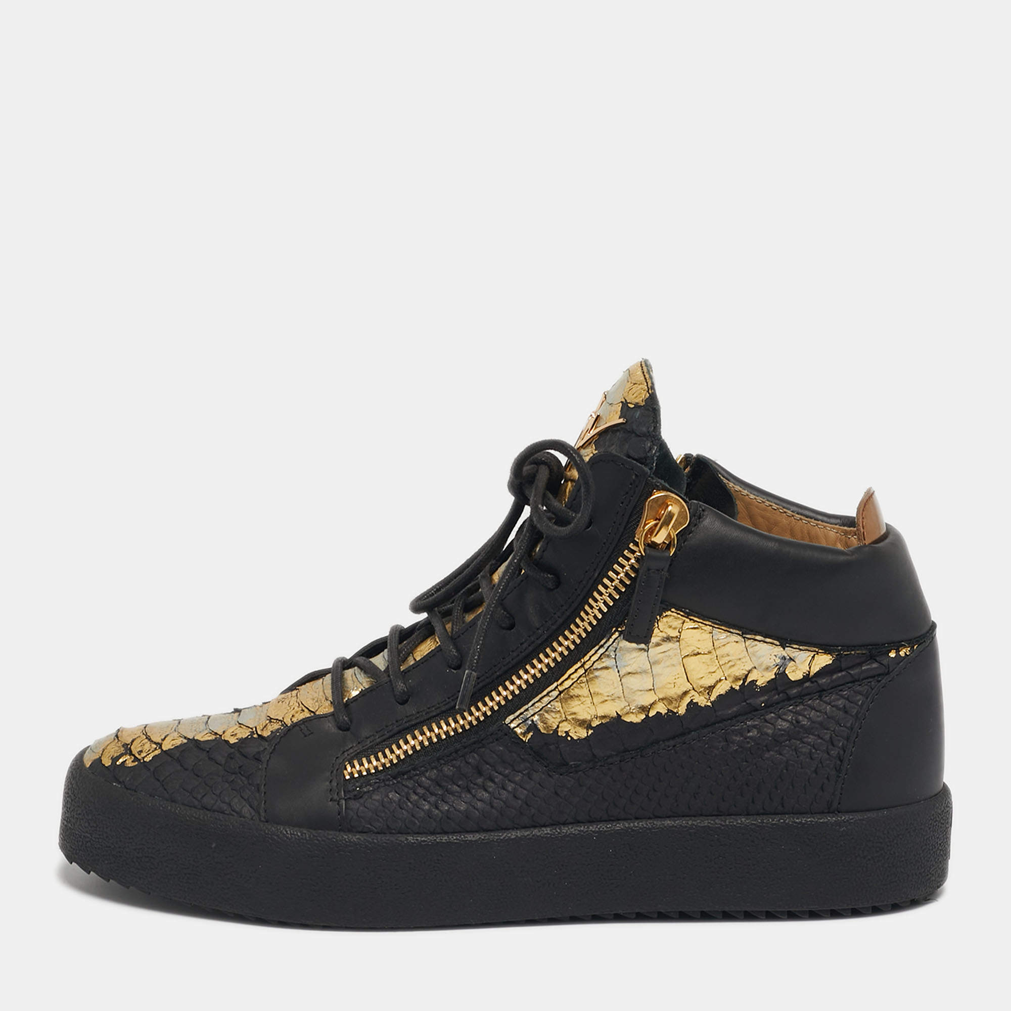 مملوكة مسبقًا Giuseppe Zanotti London Size 42 Black/Gold Python Embossed Leather Lace Up Sneakers