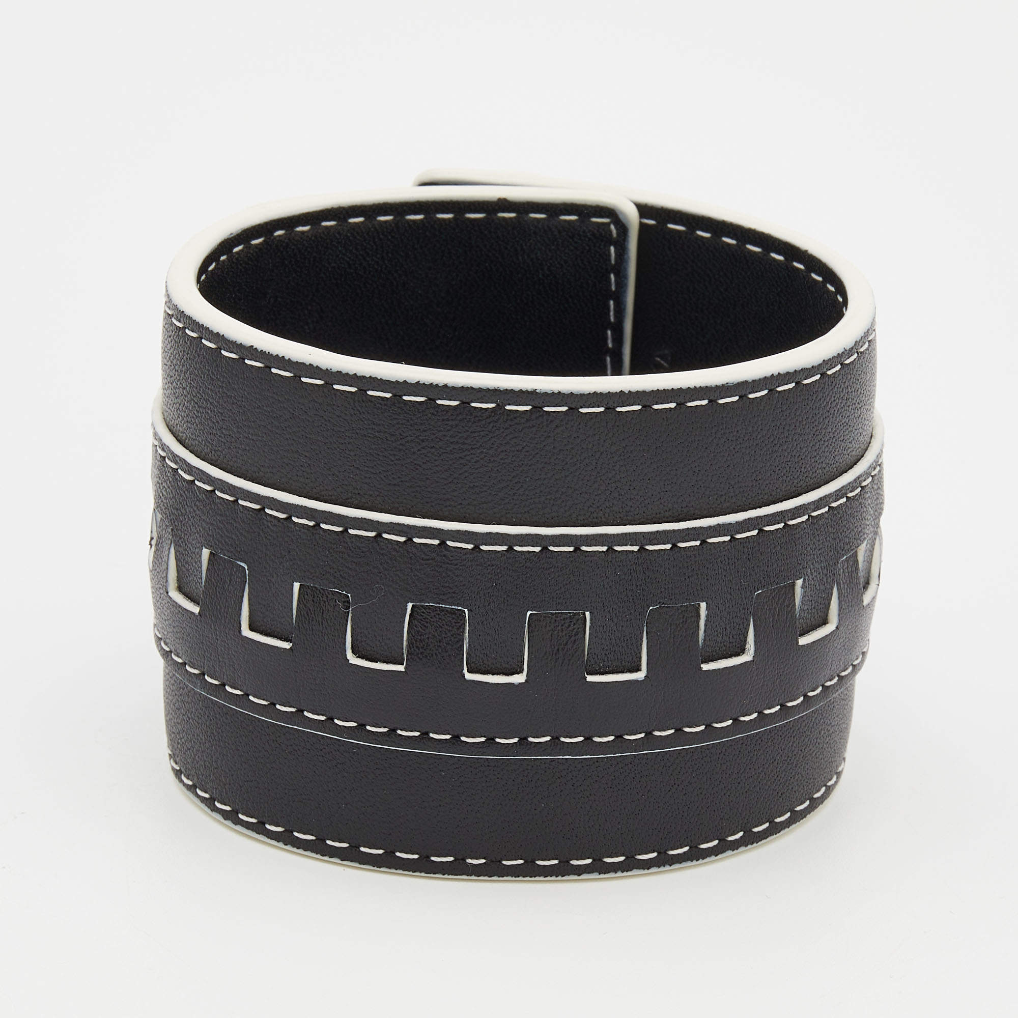 Givenchy Monochrome Leather Wrap Bracelet Givenchy | TLC