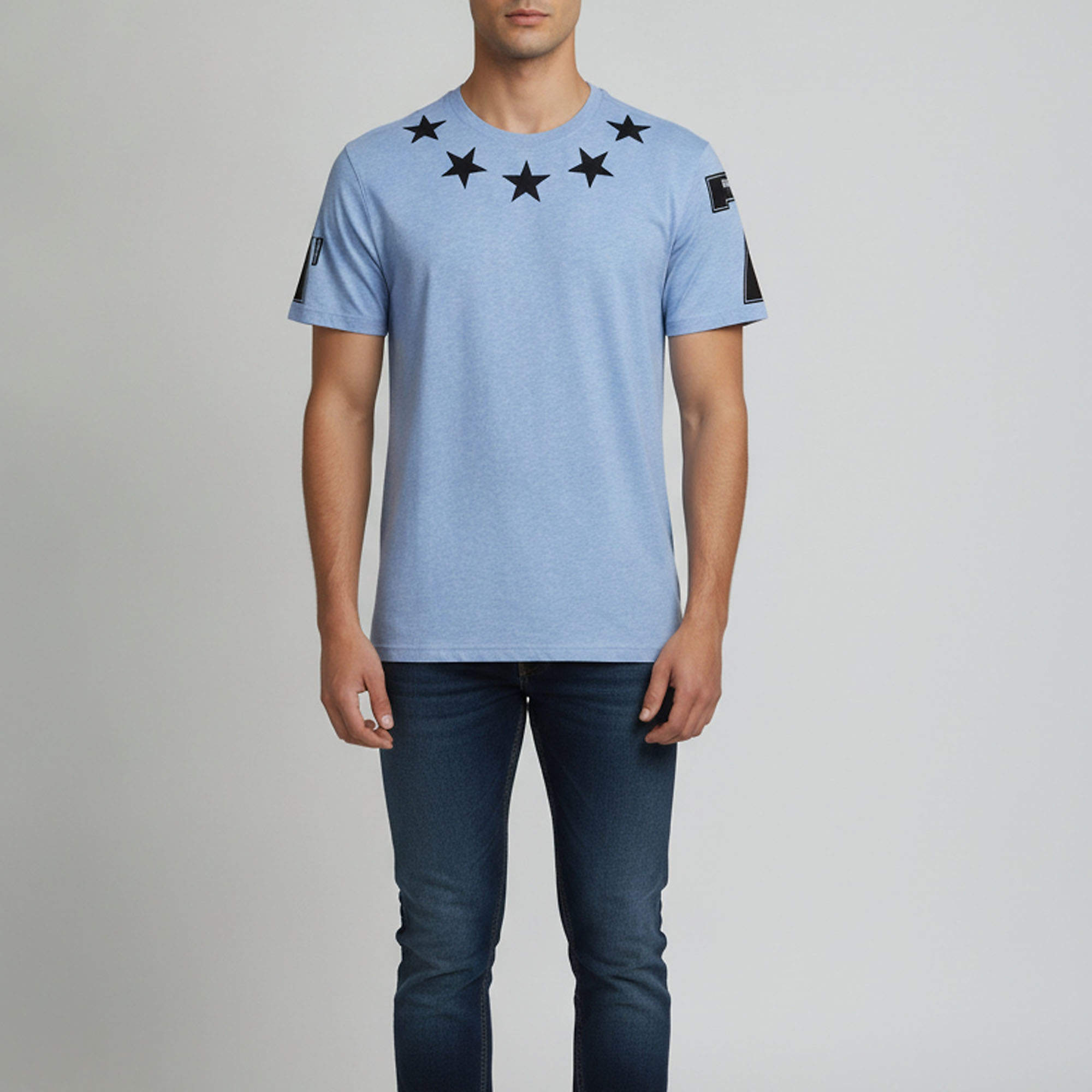 Pre Owned Givenchy Blue Cotton Star Patch Detail Crew Neck T-Shirt M