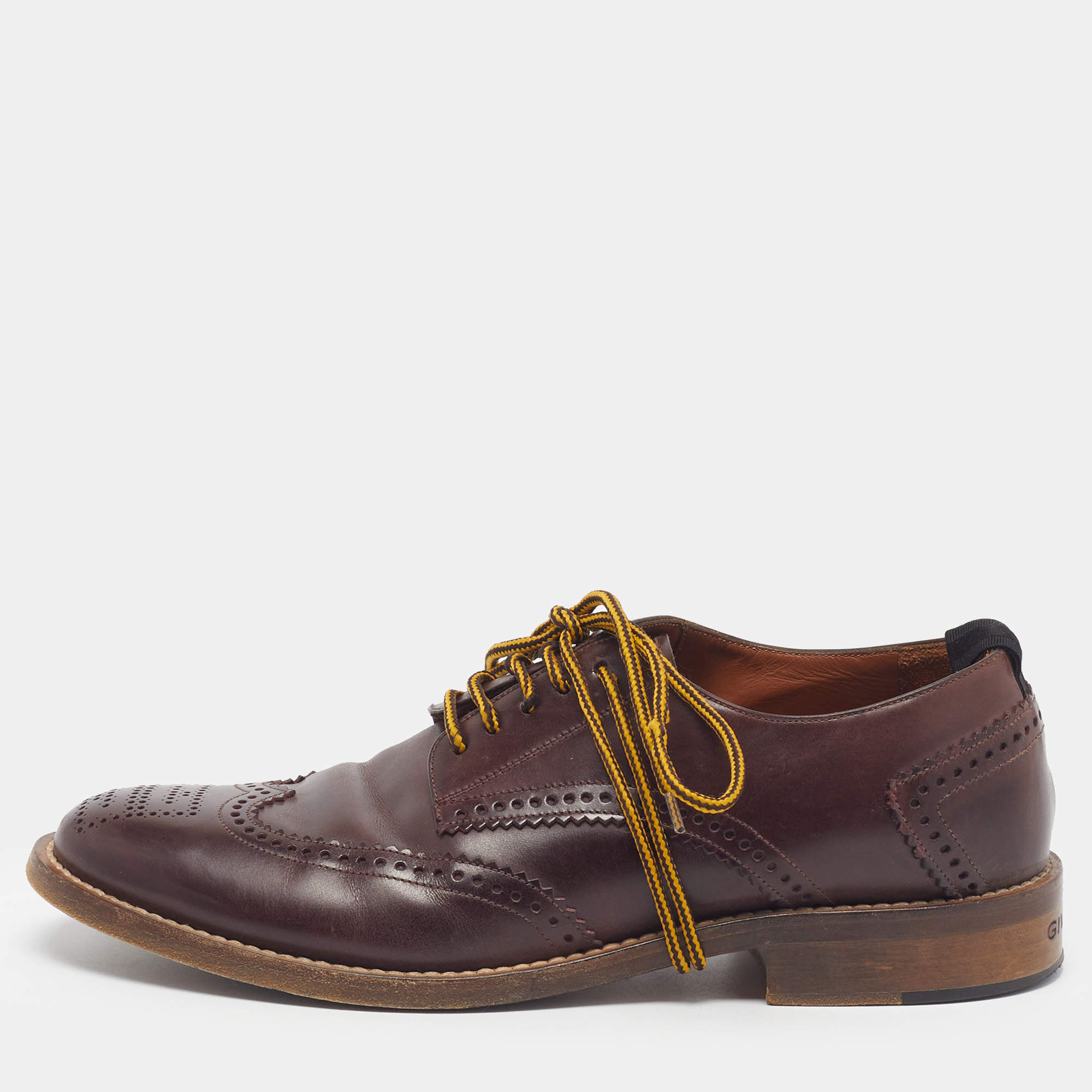 Pre Owned Givenchy Bolog Size 40 Brown Leather Derby