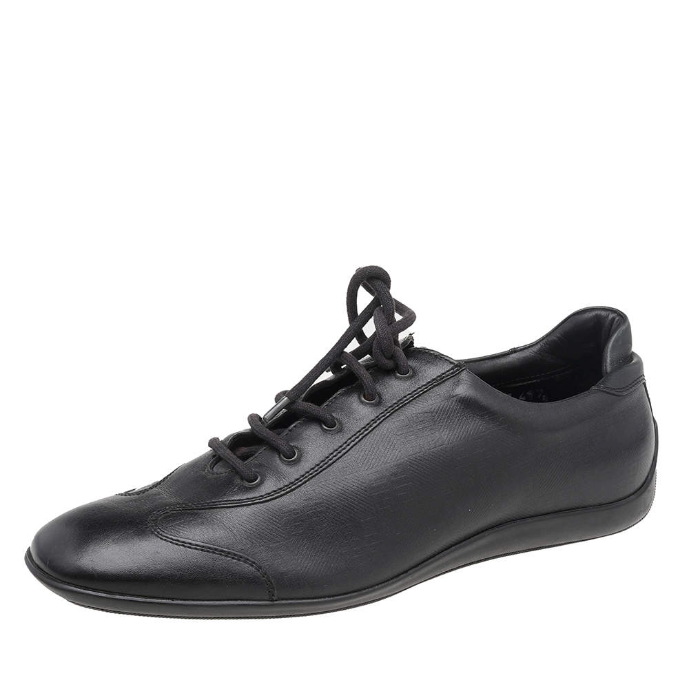 مملوكة مسبقًا حذاء رياضي جيفنشي جلد أسود بعنق منخفض مقاس 41.5