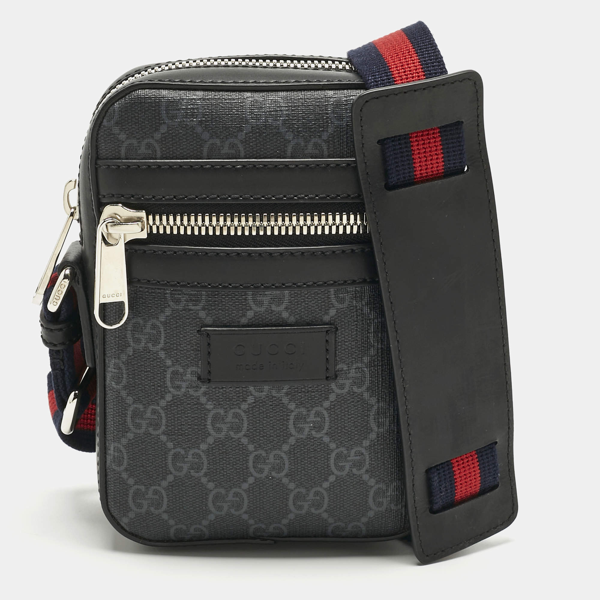 Pre Owned Gucci Black GG Supreme Canvas and Leather Web Messenger Bag