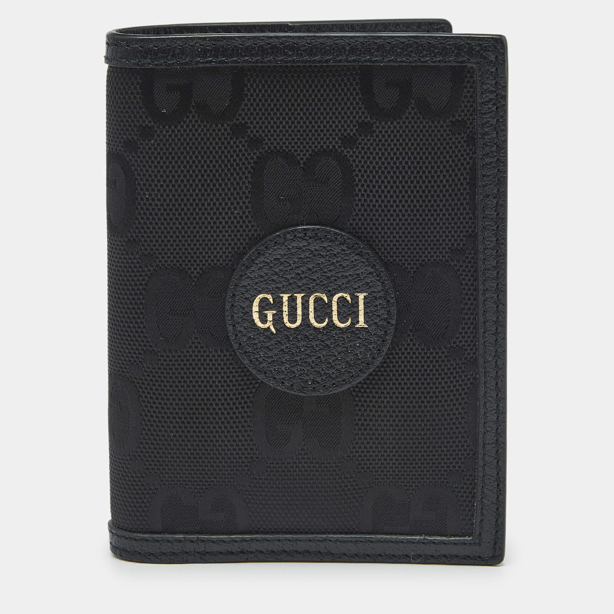 Pre Owned Gucci Black GG Nylon and Leather Off The Grid Passport Holder
