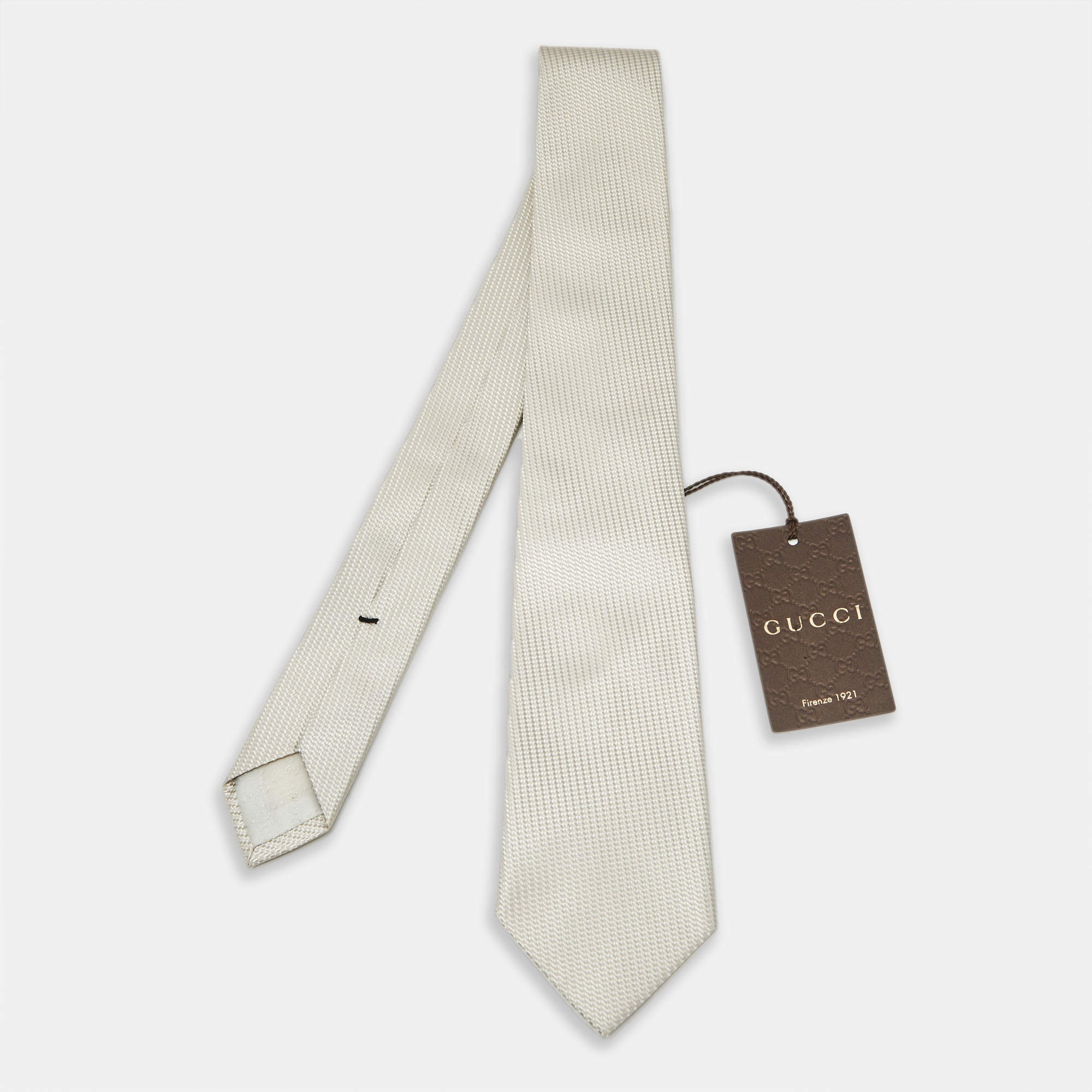Pre Owned Gucci Beige Patterned Silk Skinny Tie