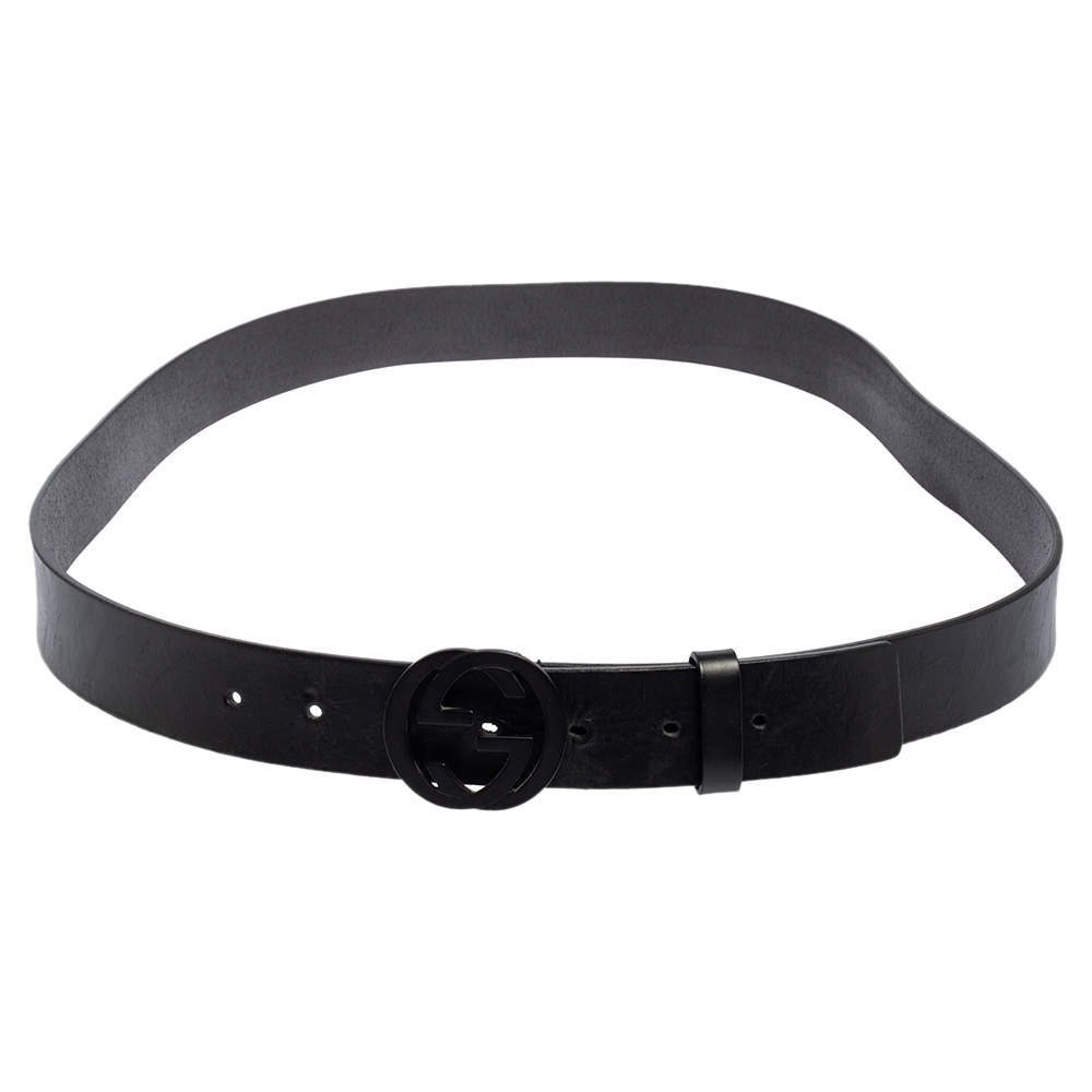 مملوكة مسبقًا Gucci Black Leather Interlocking G Buckle Slim Belt 110CM