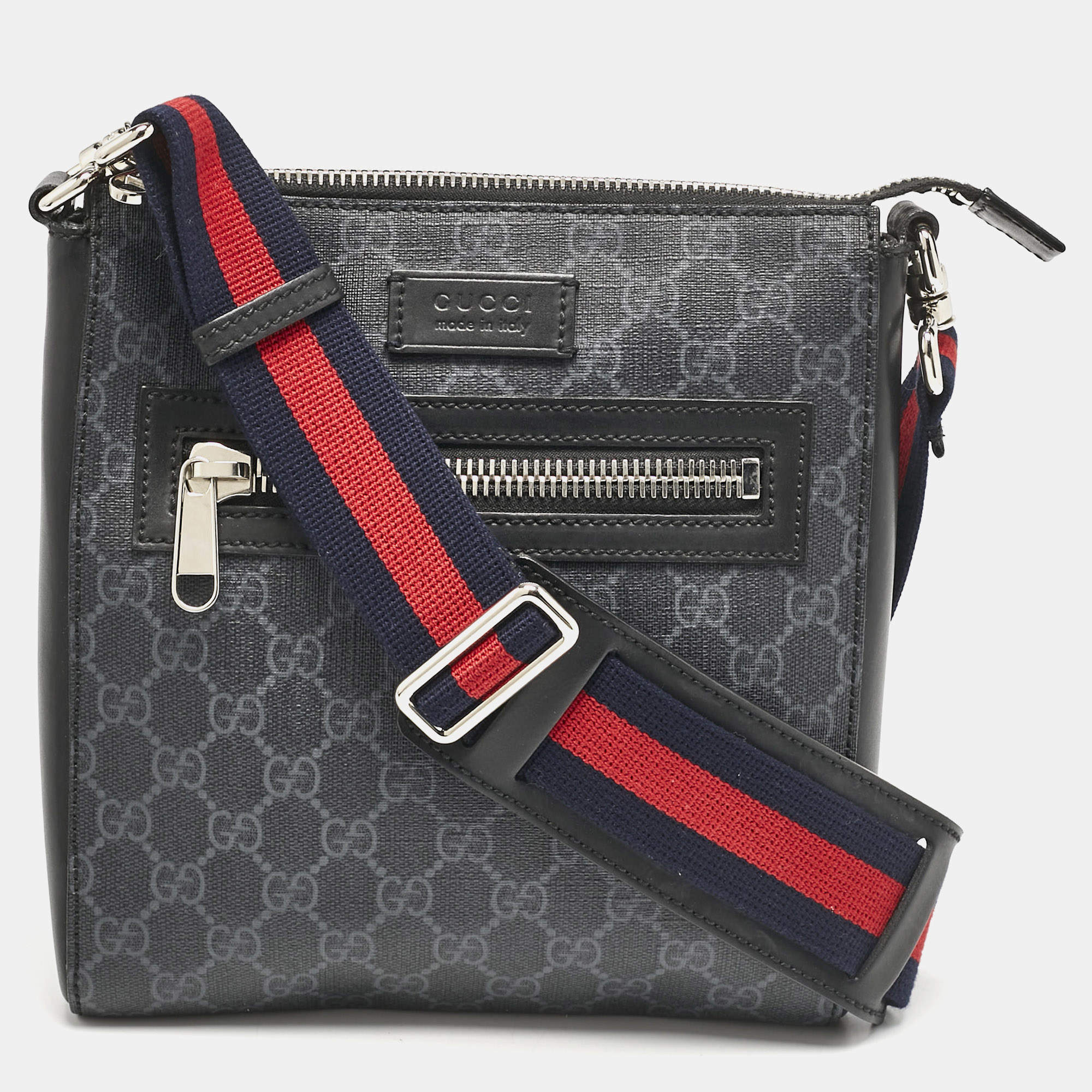 Pre Owned Gucci Black GG Supreme Canvas Small Messenger Bag