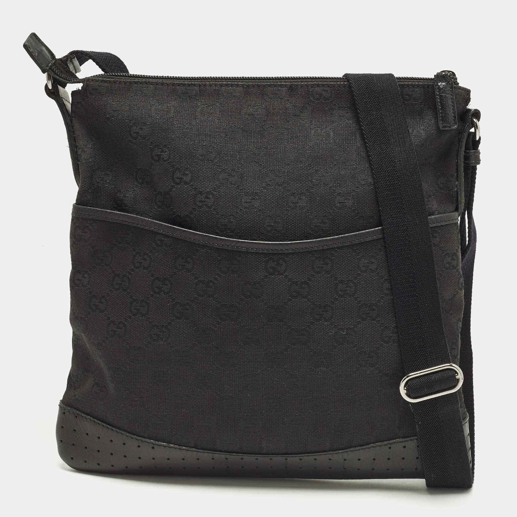 Pre Owned حقيبة ماسنجر مسطحة كانفاس GG أسود غوتشي