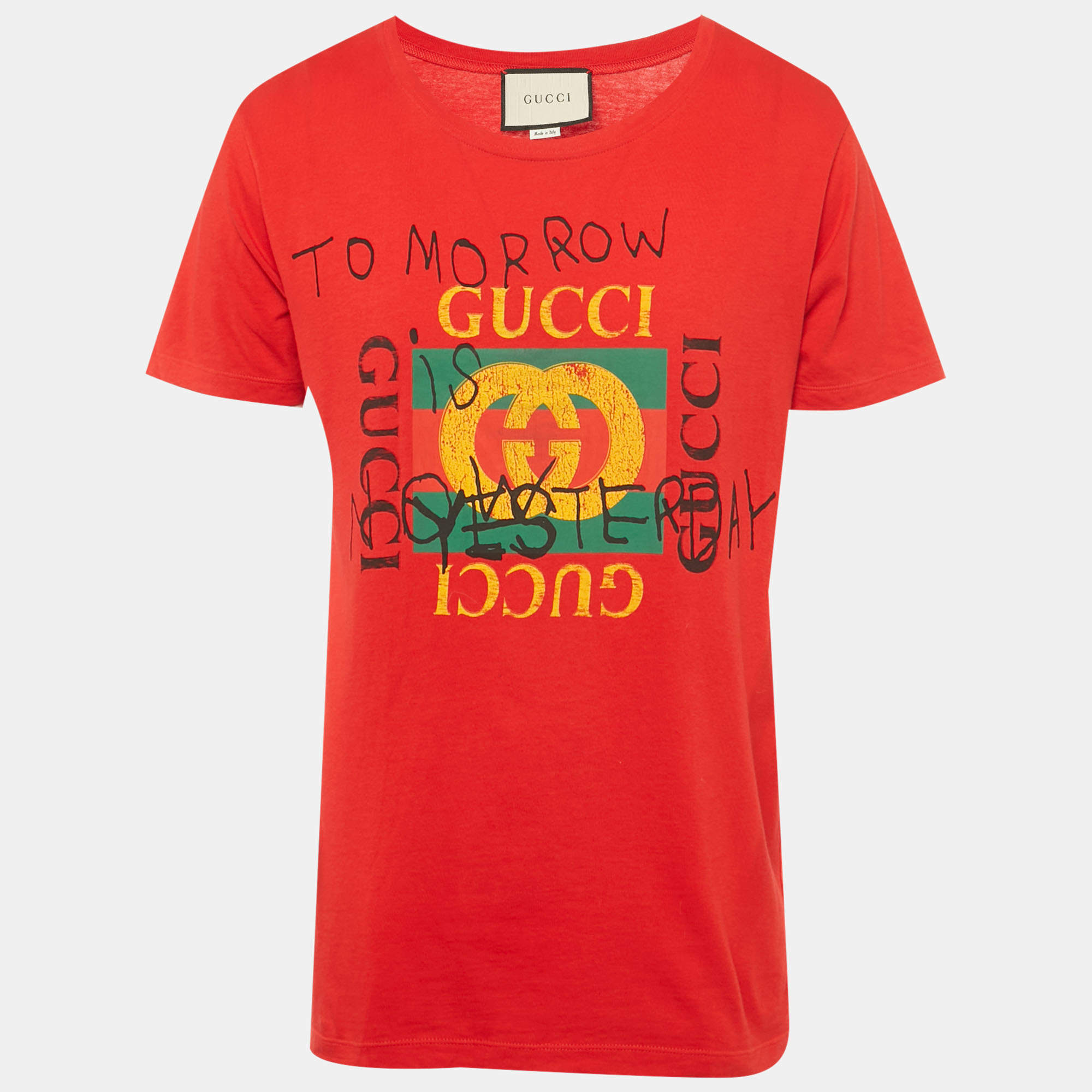 Pre Owned تي شيرت غوتشي قطن جيرسي أحمر مع طباعة "الغد الآن أمس" مقاس صغير (سمول)