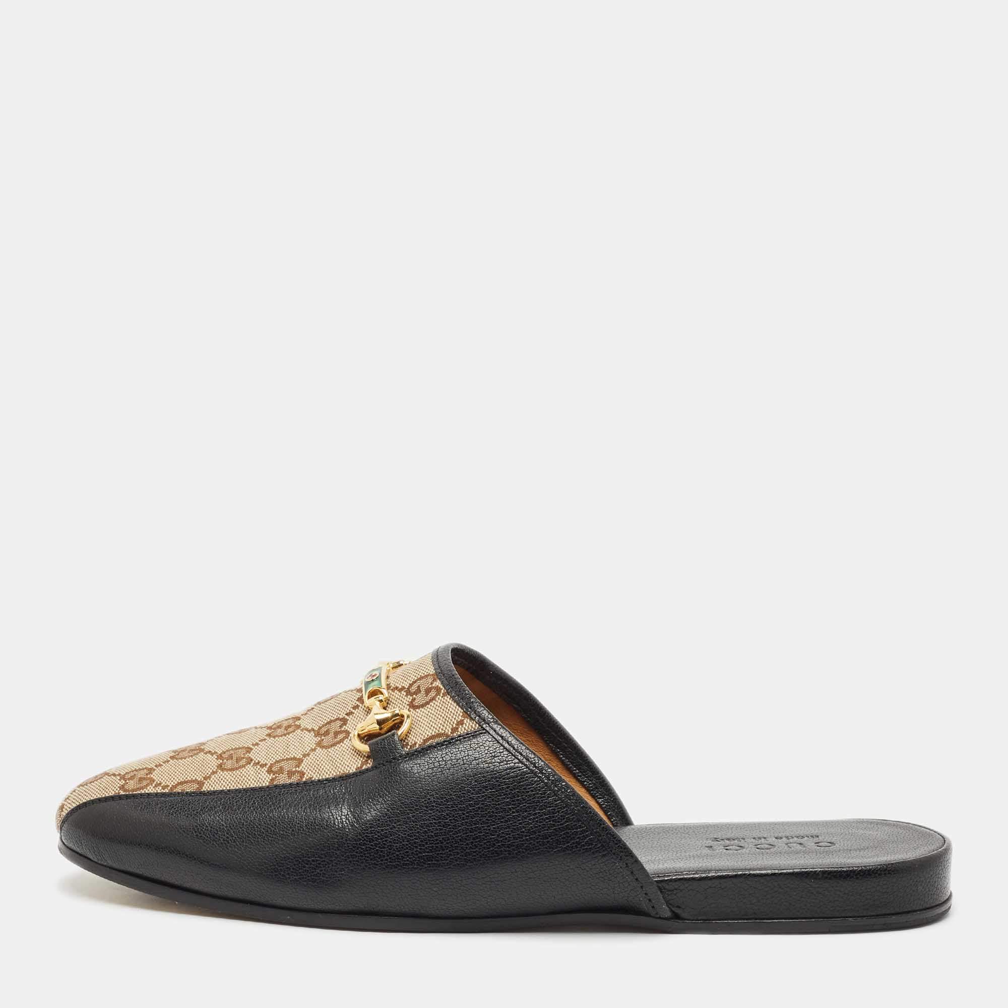 Pre Owned Gucci Black/Beige GG Supreme Canvas and Leather Princetown Mules Size 42.5