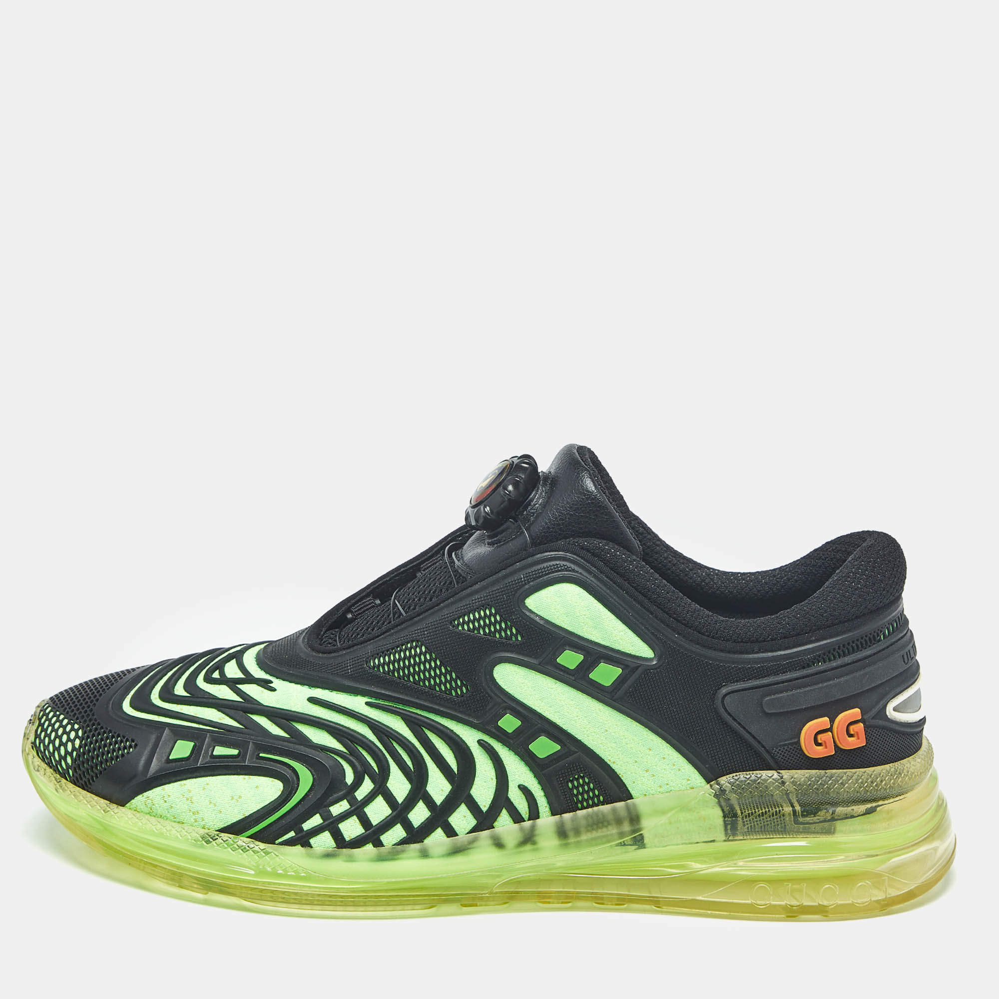 Pre Owned Gucci Black/Green Fabric and Rubber Ultrapace Low Top Sneakers Size 42