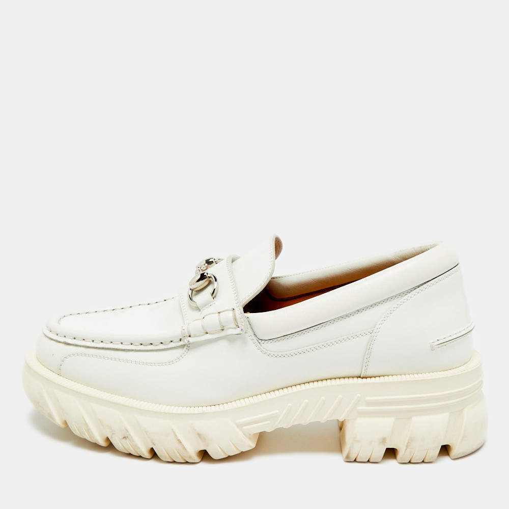 مملوكة مسبقًا Gucci Horsebit Size 41.5 White Leather and Patent Leather Sneakers Loafer