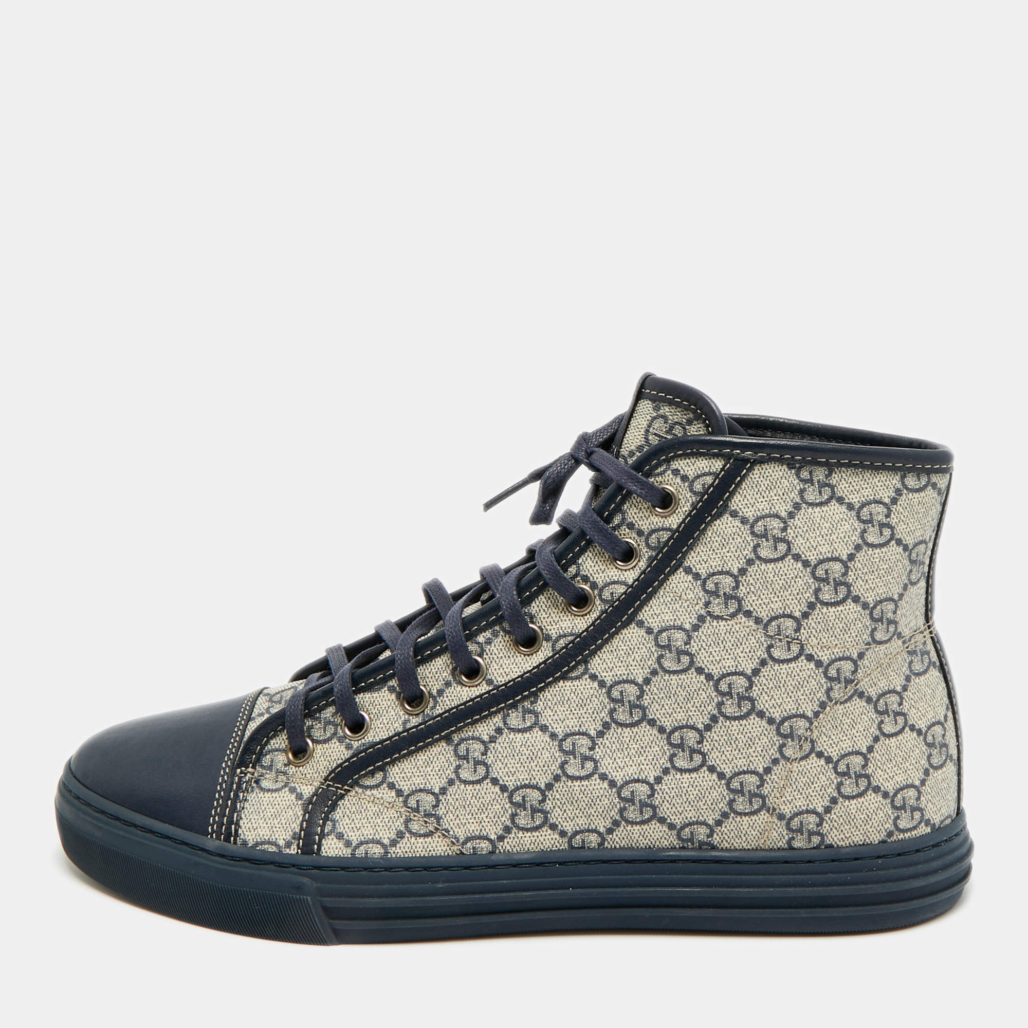 مملوكة مسبقًا Gucci GG Size 43 Navy Blue/Beige Canvas and Leather High Top Sneakers