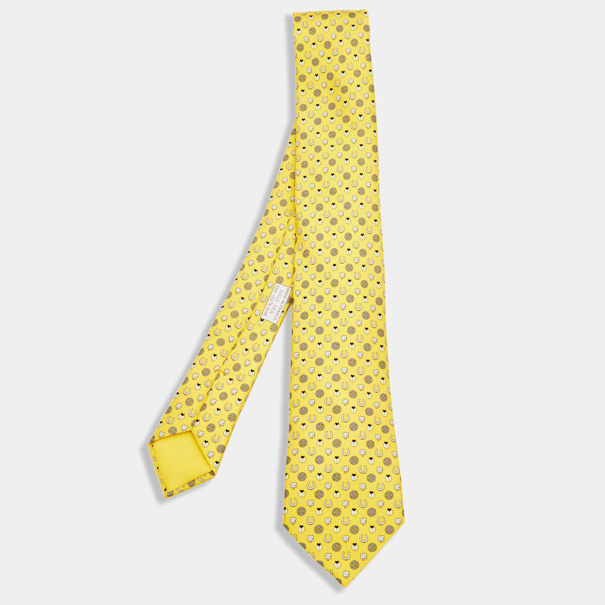 Pre Owned Hermès Yellow 7 Job Interview Printed Silk Skinny Tie