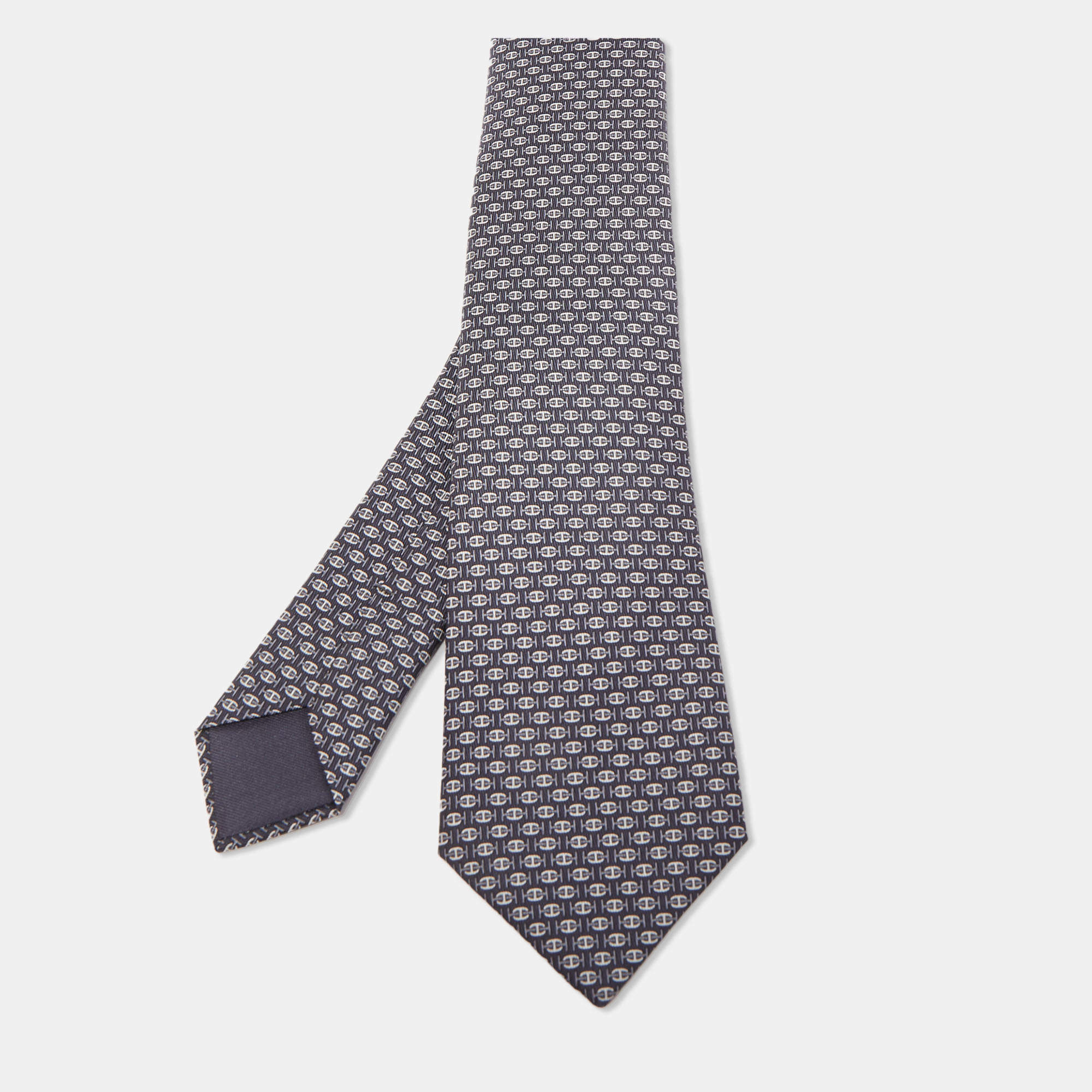 Pre Owned Hermès Black 7 H Au Maillon Printed Silk Slim Tie
