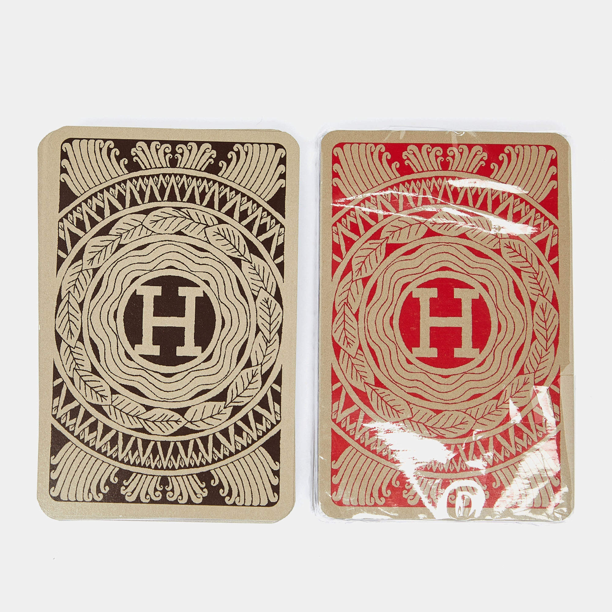 Pre Owned Hermès Set of 2 Les 4 Mondes Bridge Playing Cards