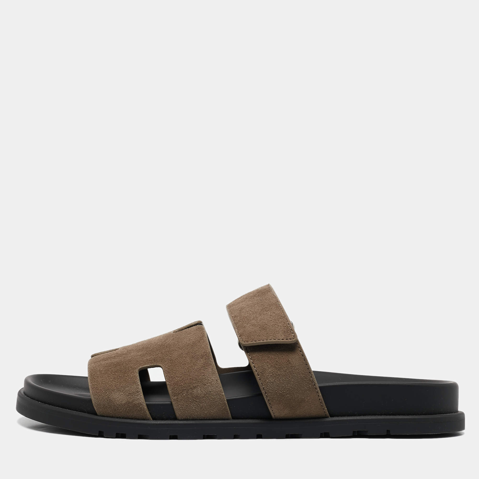 Pre Owned Hermès Grey Suede Chypre Sandals Size 43