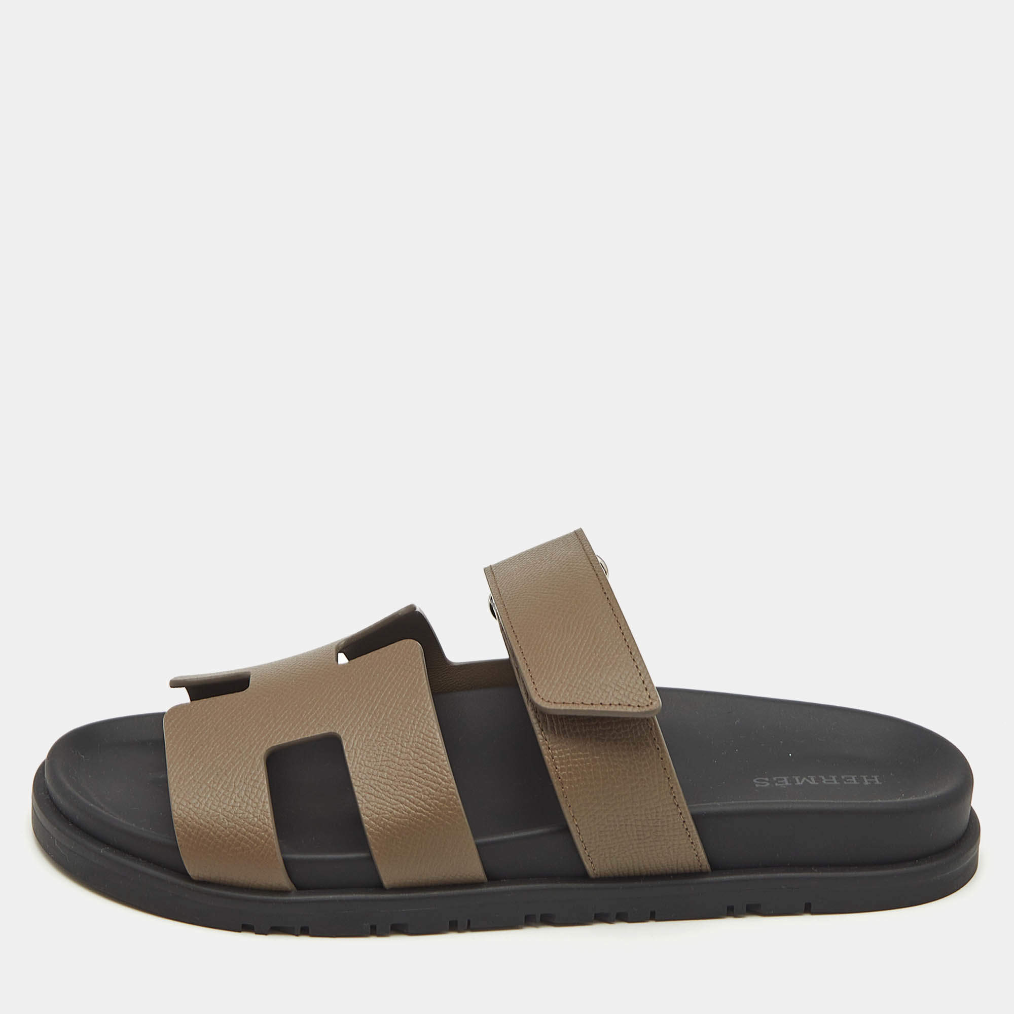 Pre Owned Hermes Etoupe Leather Chypre Sandals Size 38