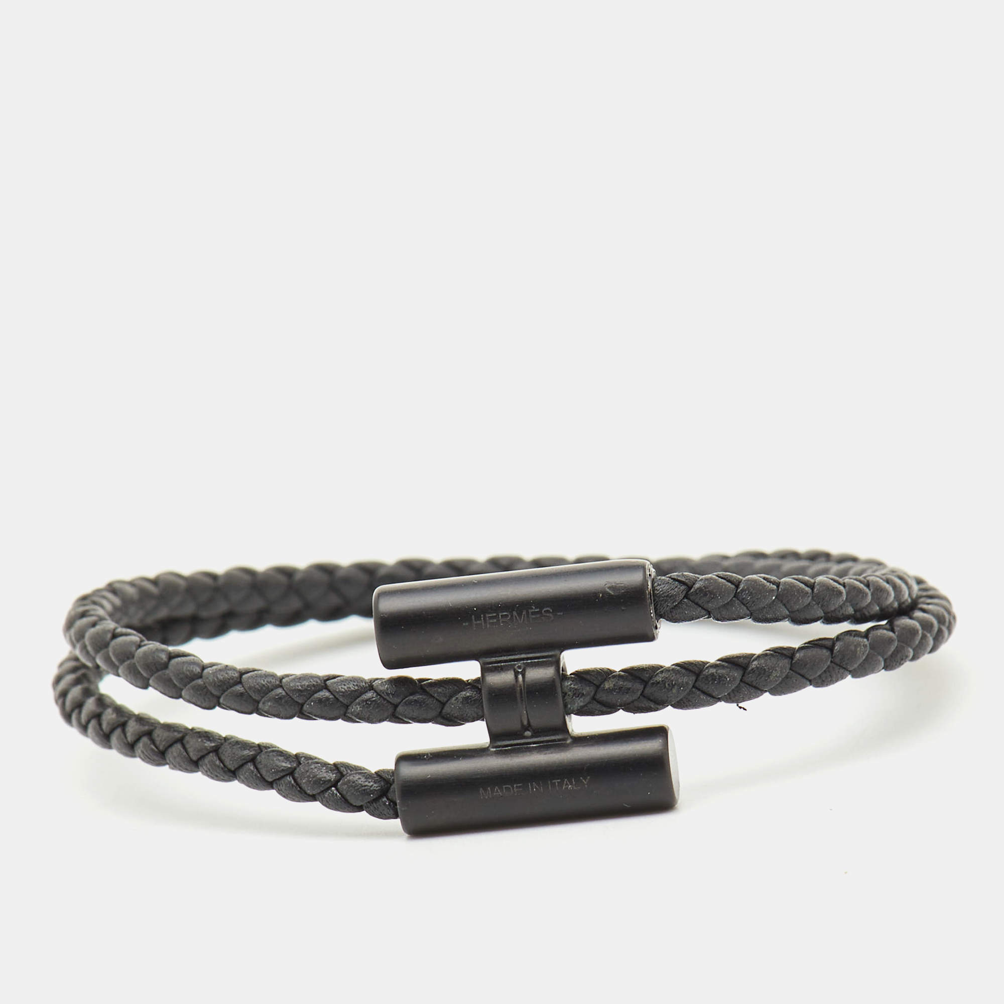 مملوكة مسبقًا Hermes Black Woven Leather H Tournis Tresse Bracelet