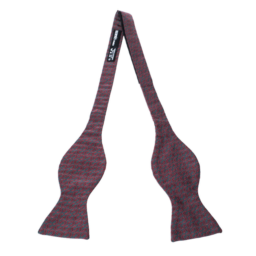 Hermès Grey & Red Horseshoe Patterned Silk Bow Tie