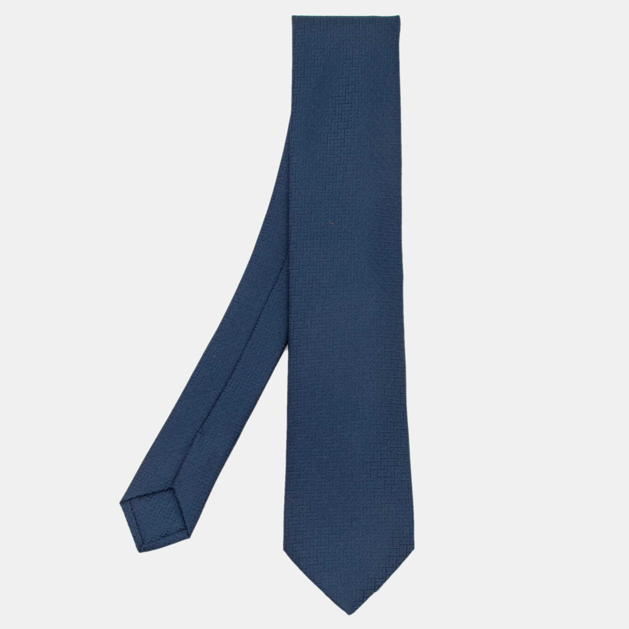 Pre Owned Hermès Dark Blue Faconnee H 24 Silk Tie