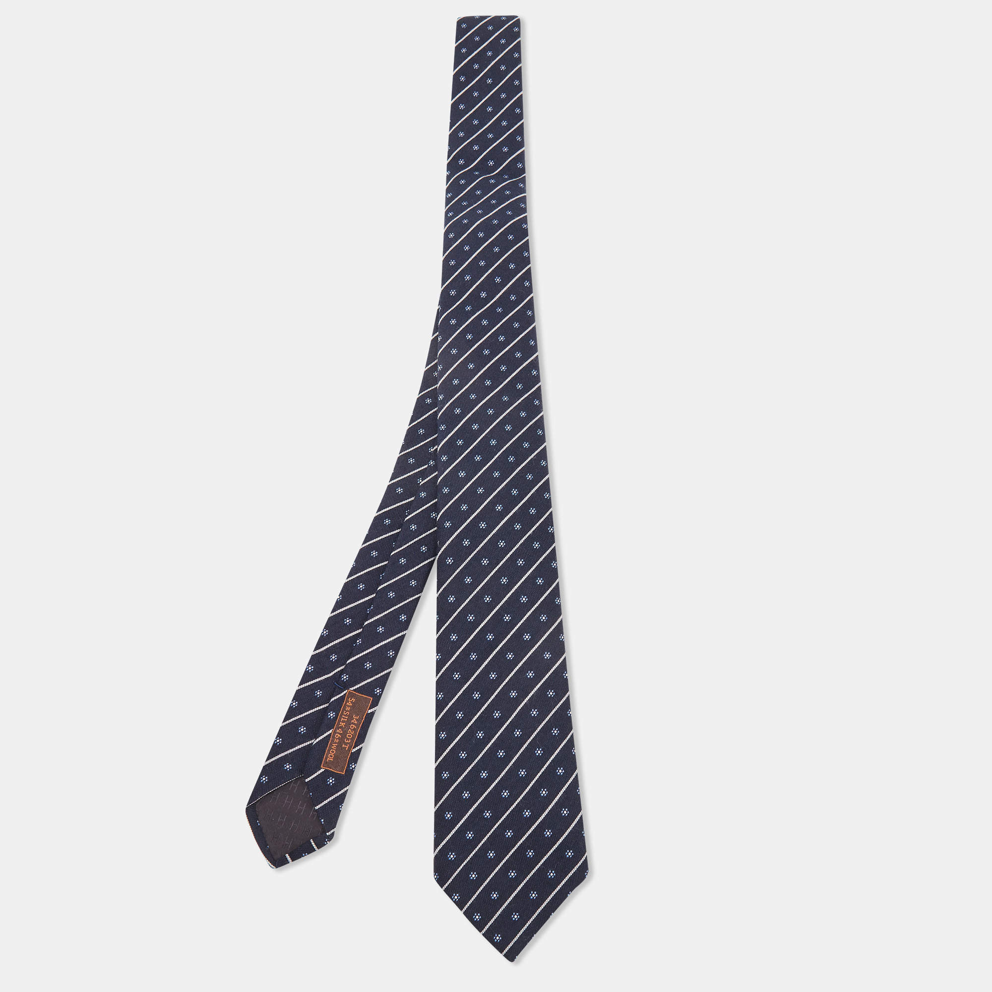Pre Owned Hermès Navy Blue Fleurs En Club Silk & Wool Jacquard Slim Tie