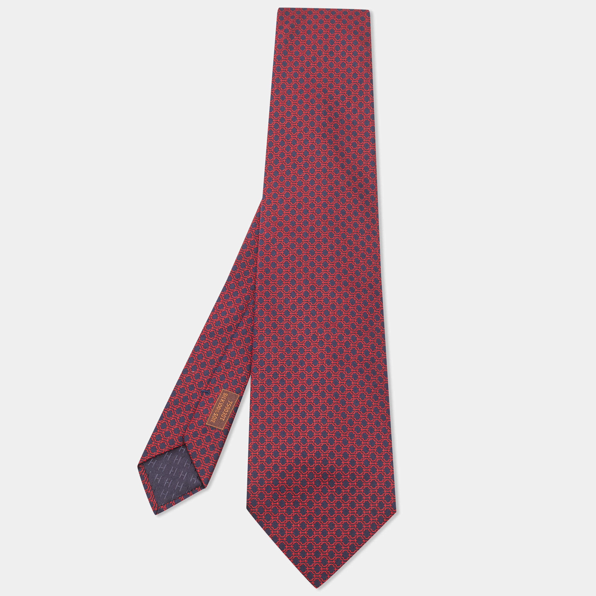Pre Owned Hermes Navy Blue/Red Horsebit Patterned Silk Traditional Tie