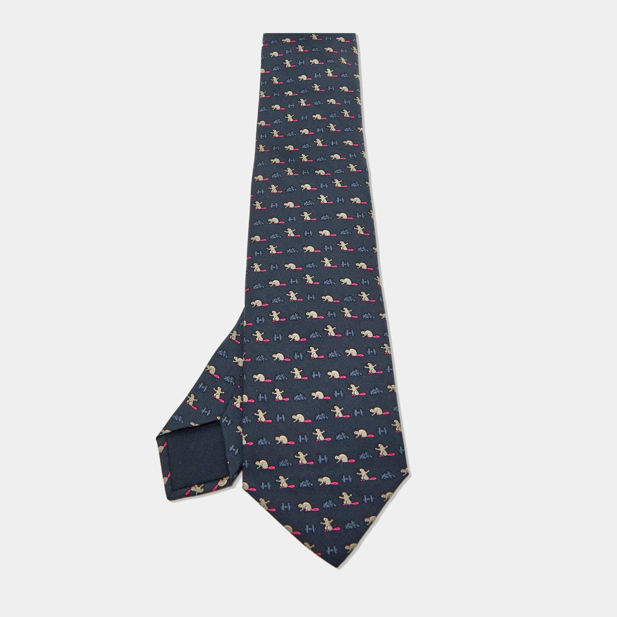 Pre Owned Hermès Blue Beaver Castor Construction Print Silk Tie